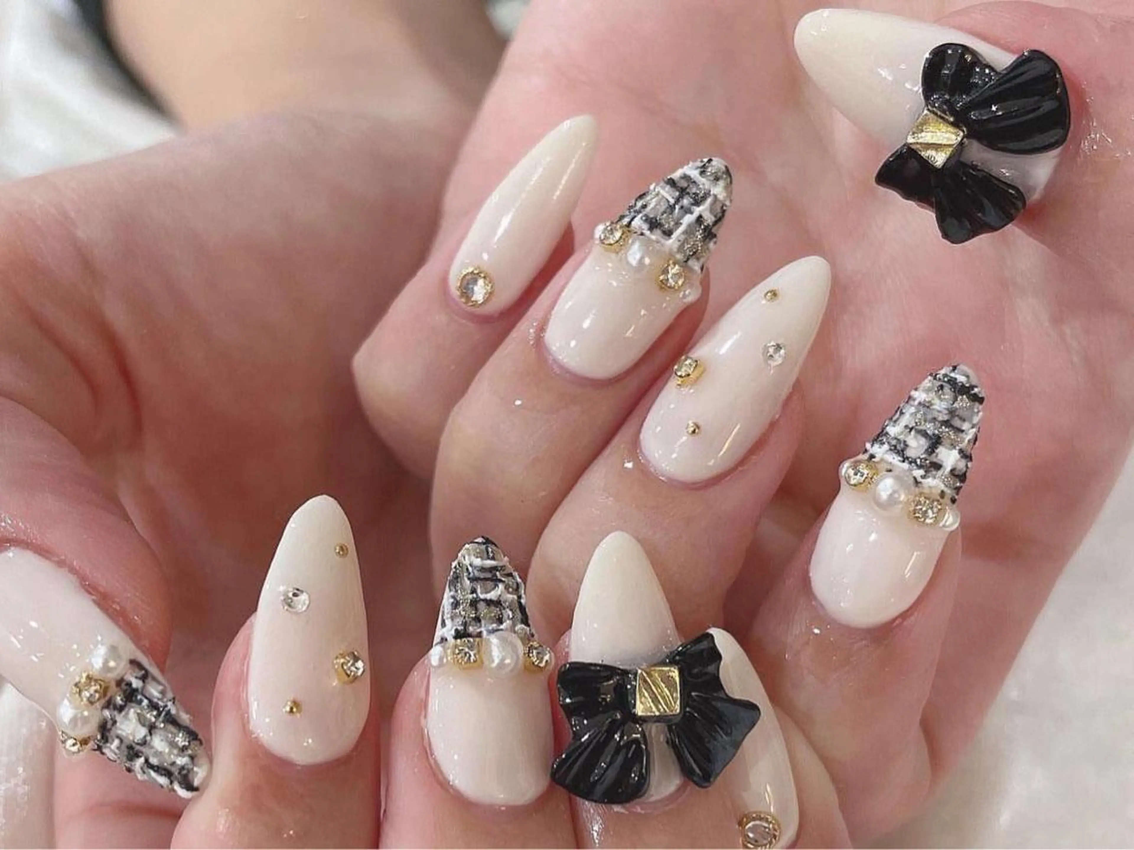 ネイル ハンドネイル VIVIAN リサのネイルデザイン