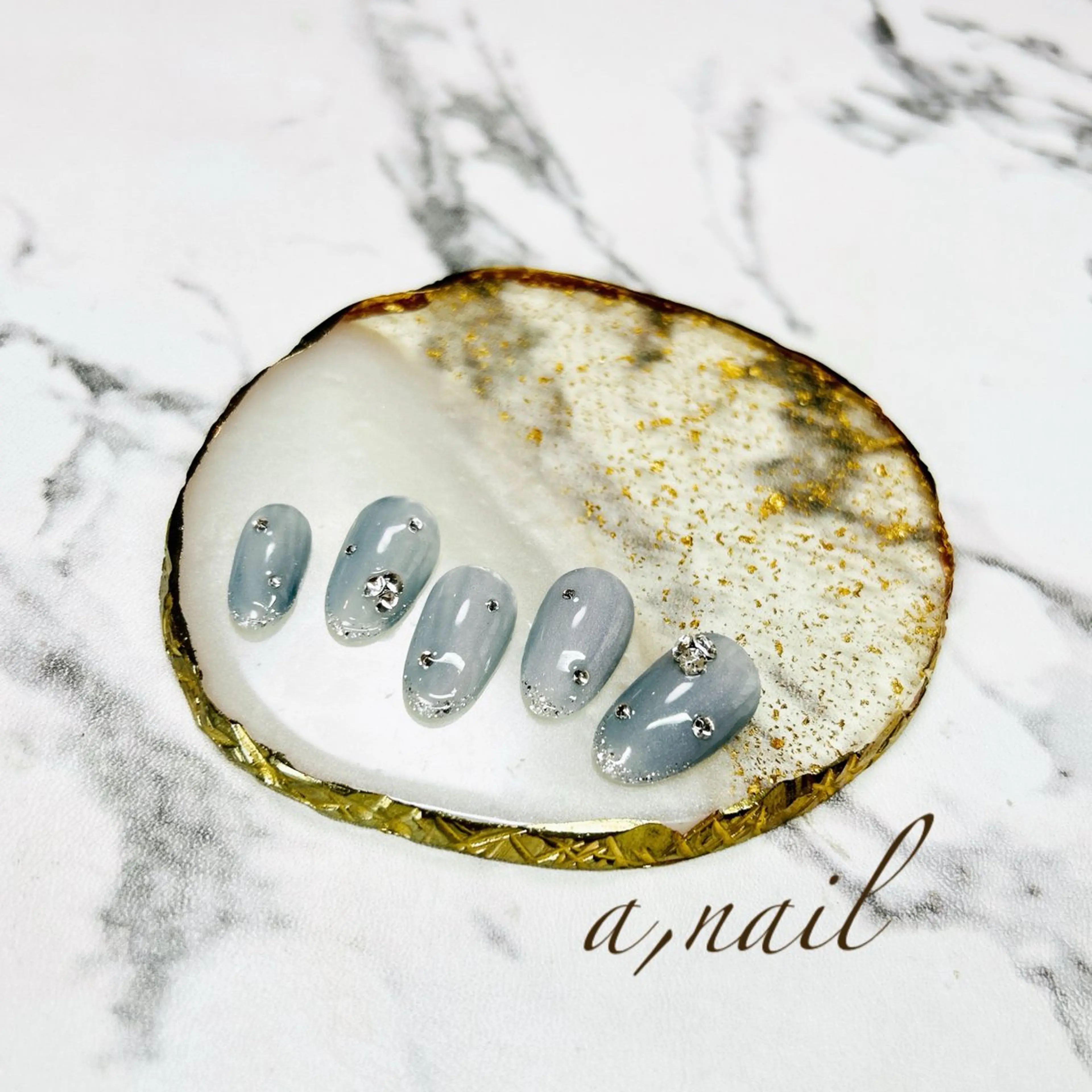 ネイル フレンチネイル キラキラネイル マグネットネイル シンプルネイル ストーンネイル ハンドネイル ネイルサロン エーネイルのネイルデザイン