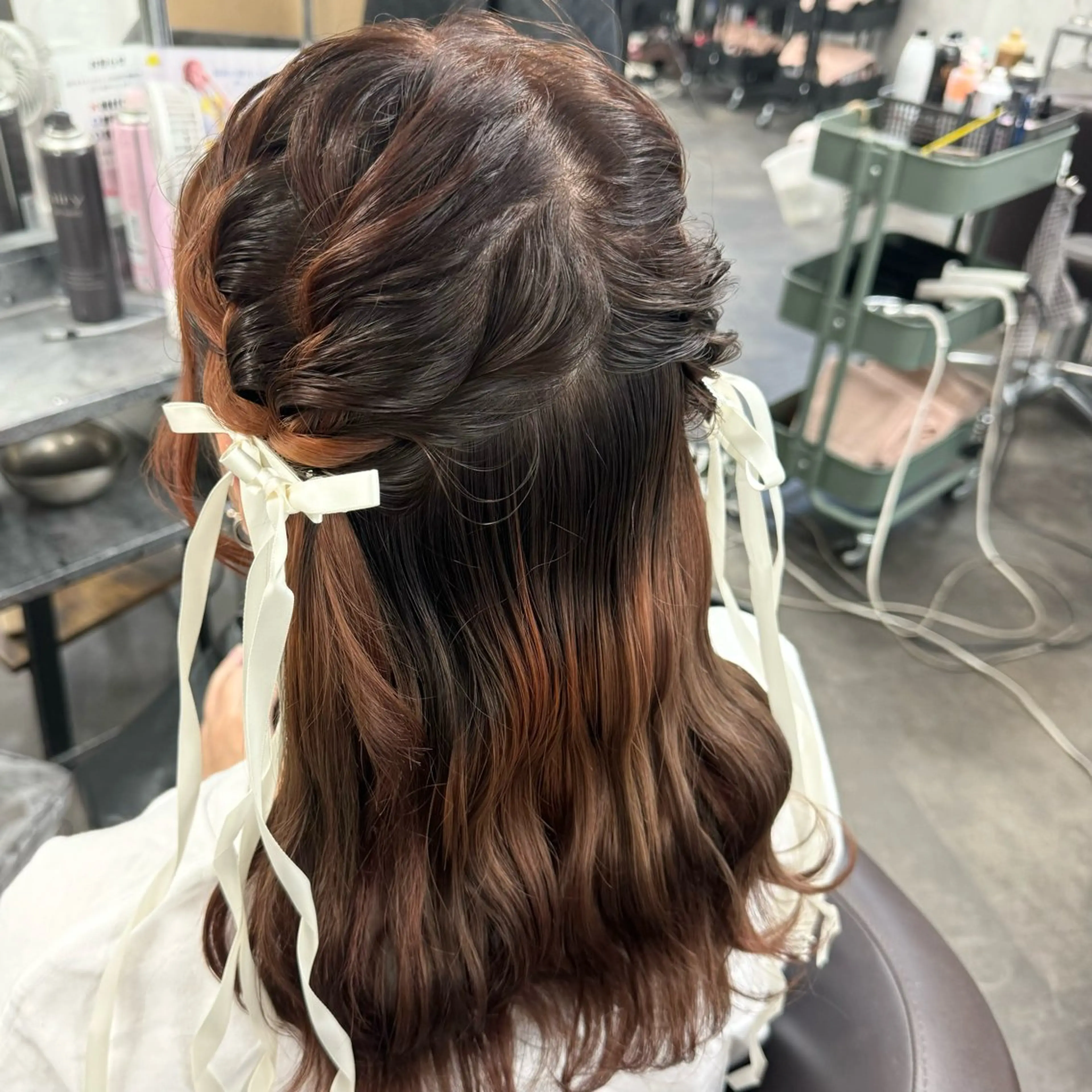 ミディアム ヘアアレンジ 松本ののか /錦/ヘアセットのヘアスタイル