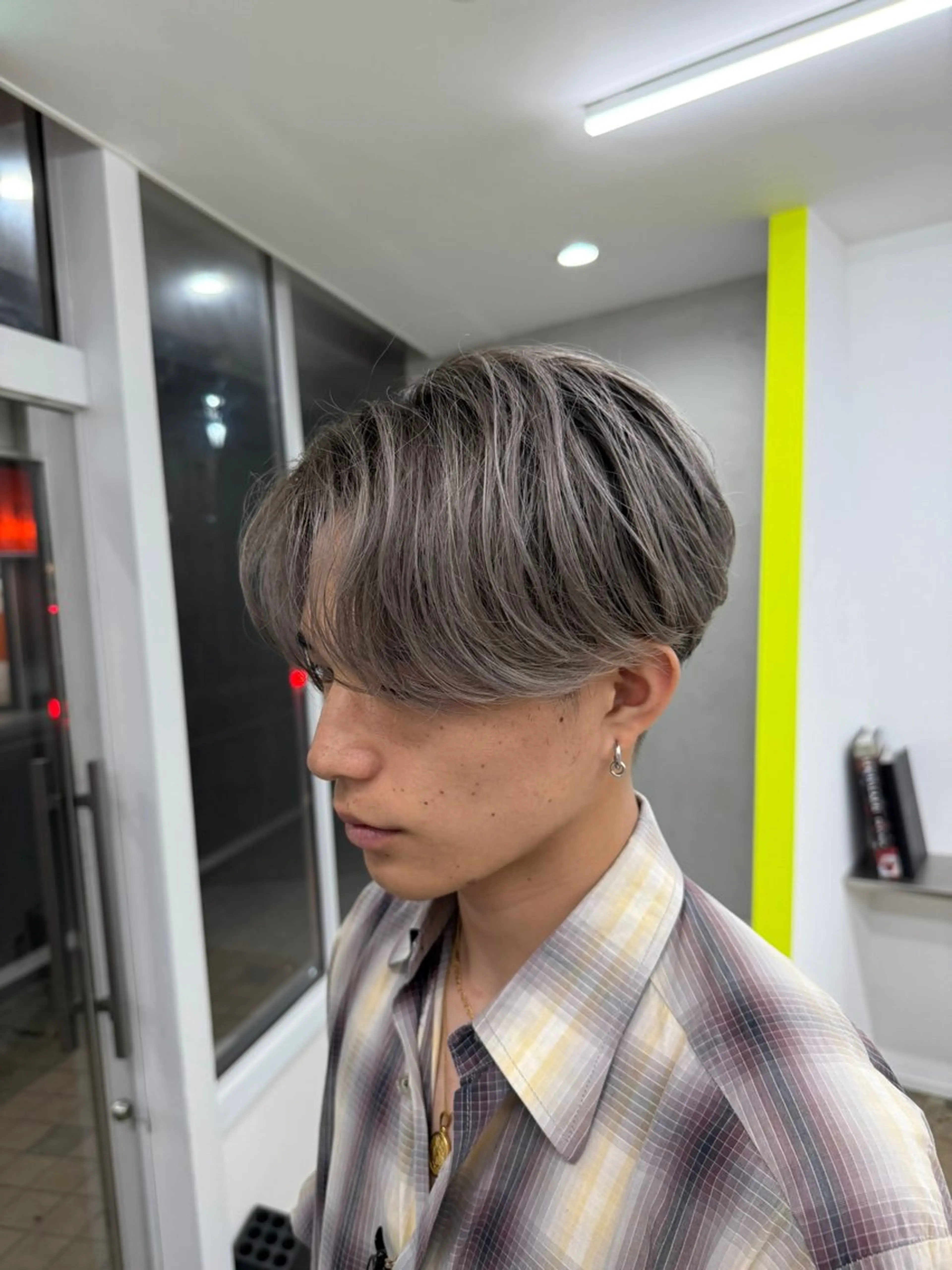 💥《透明感カラー》カット+ケアブリーチ+カラー(ブリーチ込Wカラー)の写真