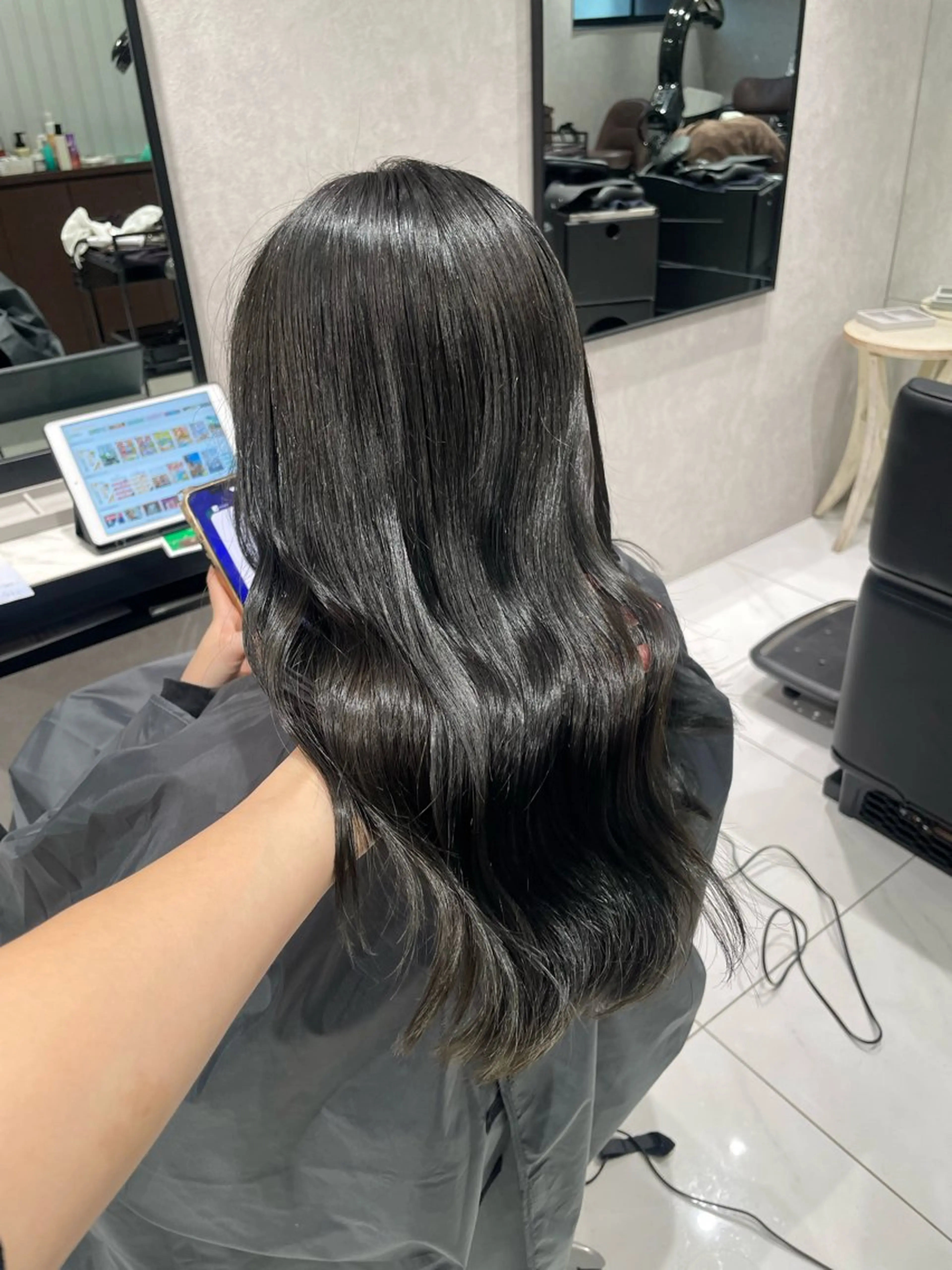 セミロング 内藤 藍夏のヘアスタイル