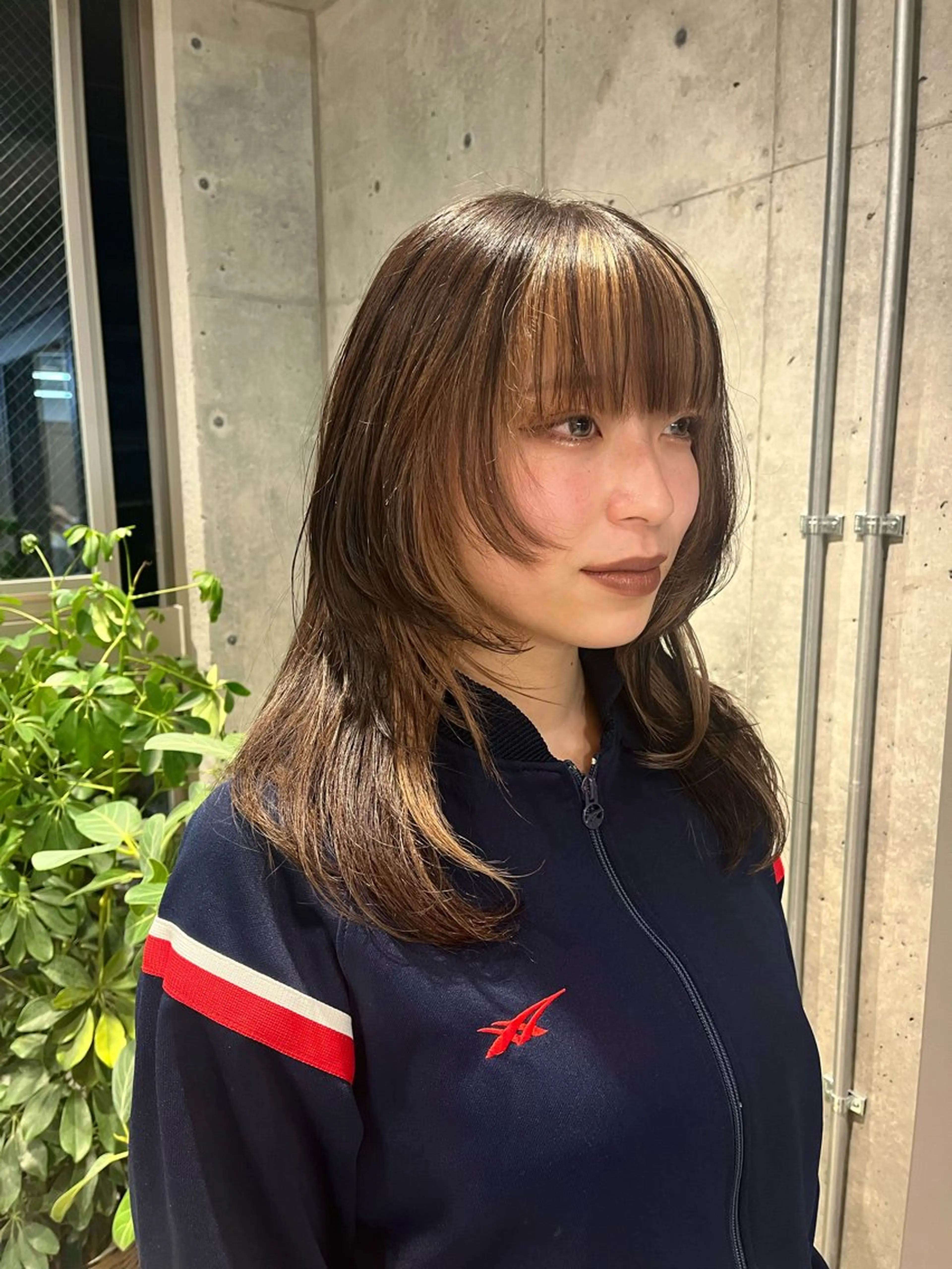 ミディアム カラー ハイトーンを育てる ブリーチカラー/牧原のヘアスタイル