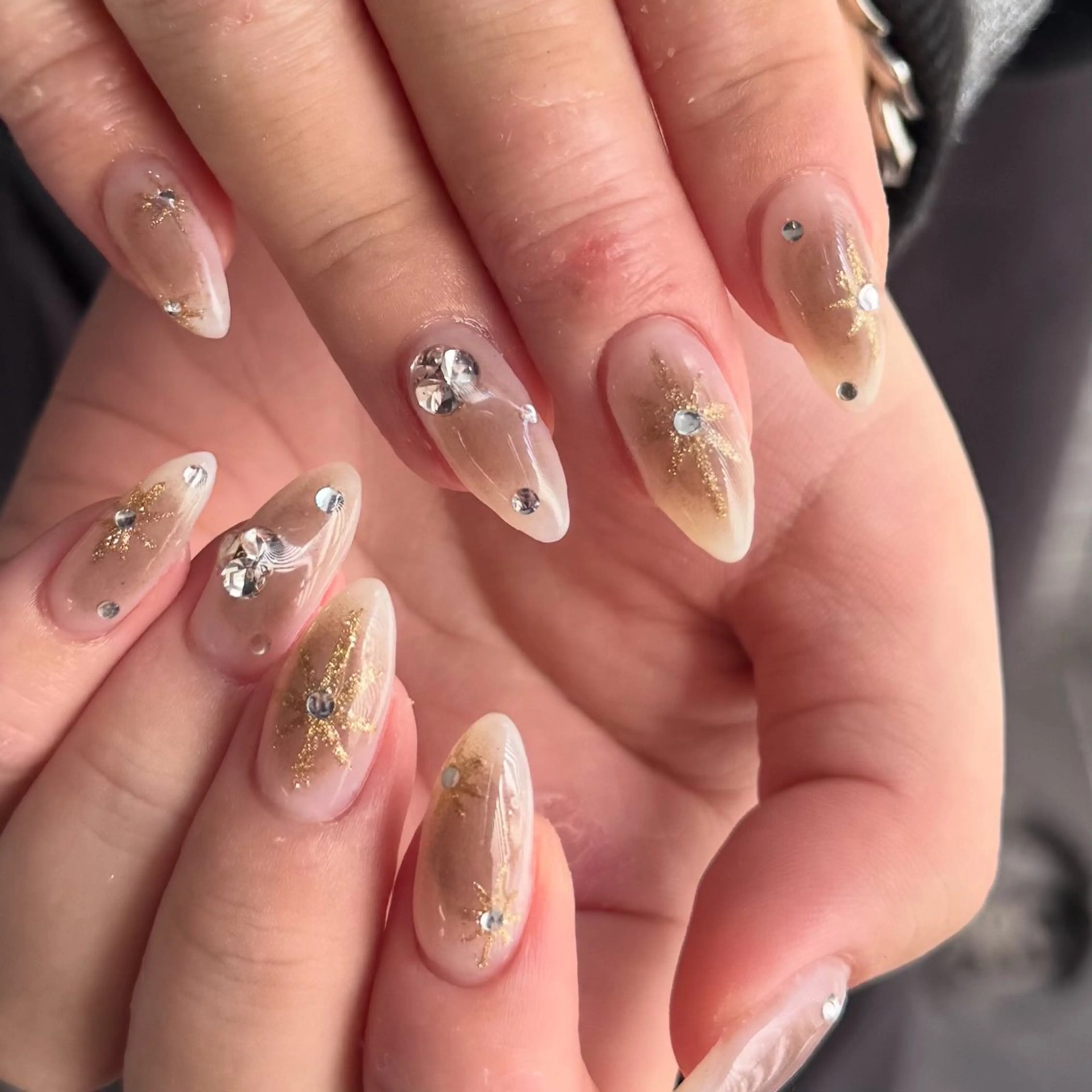 ミディアム 小川 柚香のネイルデザイン