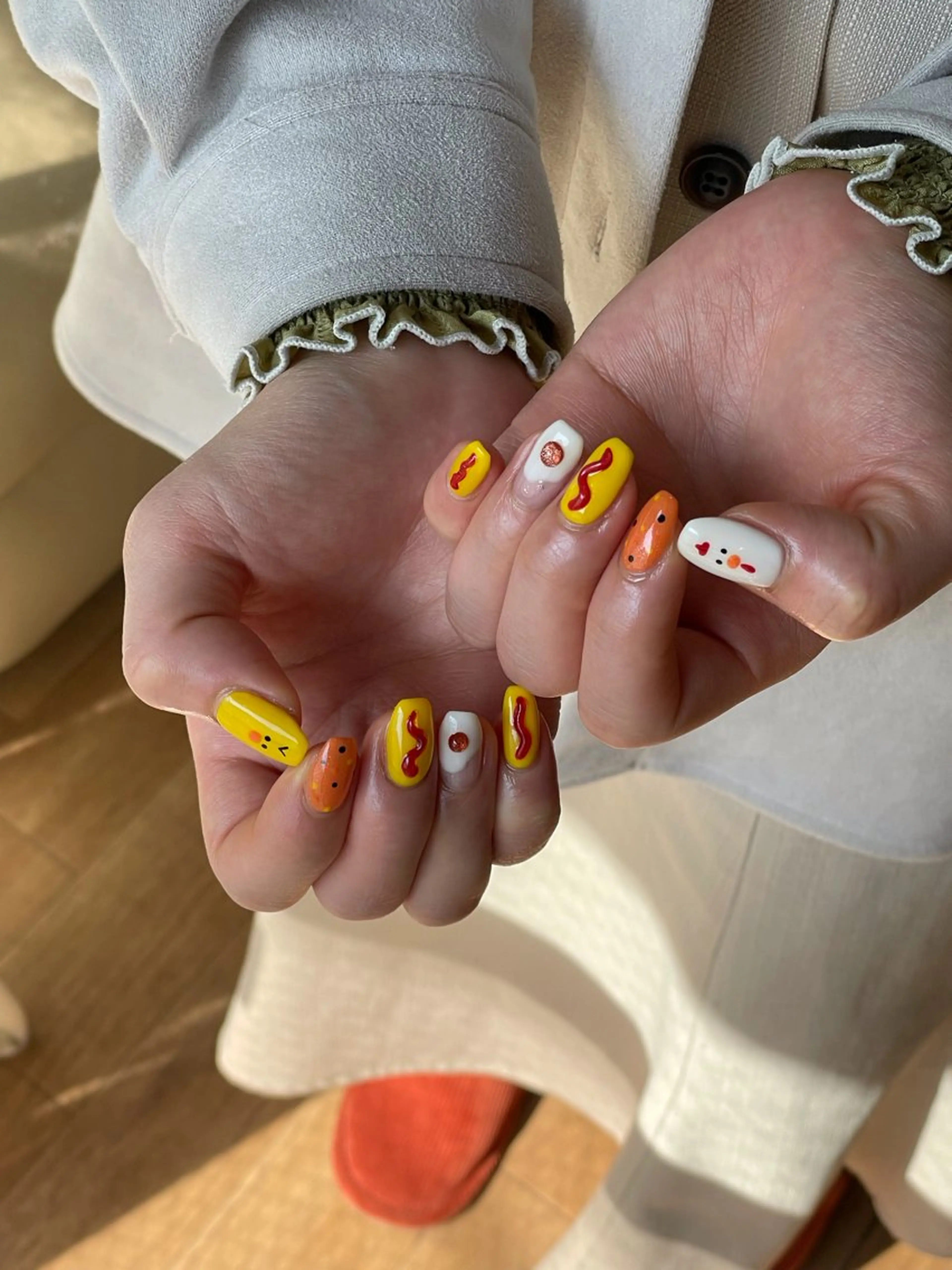 ネイル オーロラネイル フットネイル フレンチネイル ジェルネイル 韓国ネイル ハンドネイル kiki nail &brow二子玉川の眉毛・アイブロウイメージ