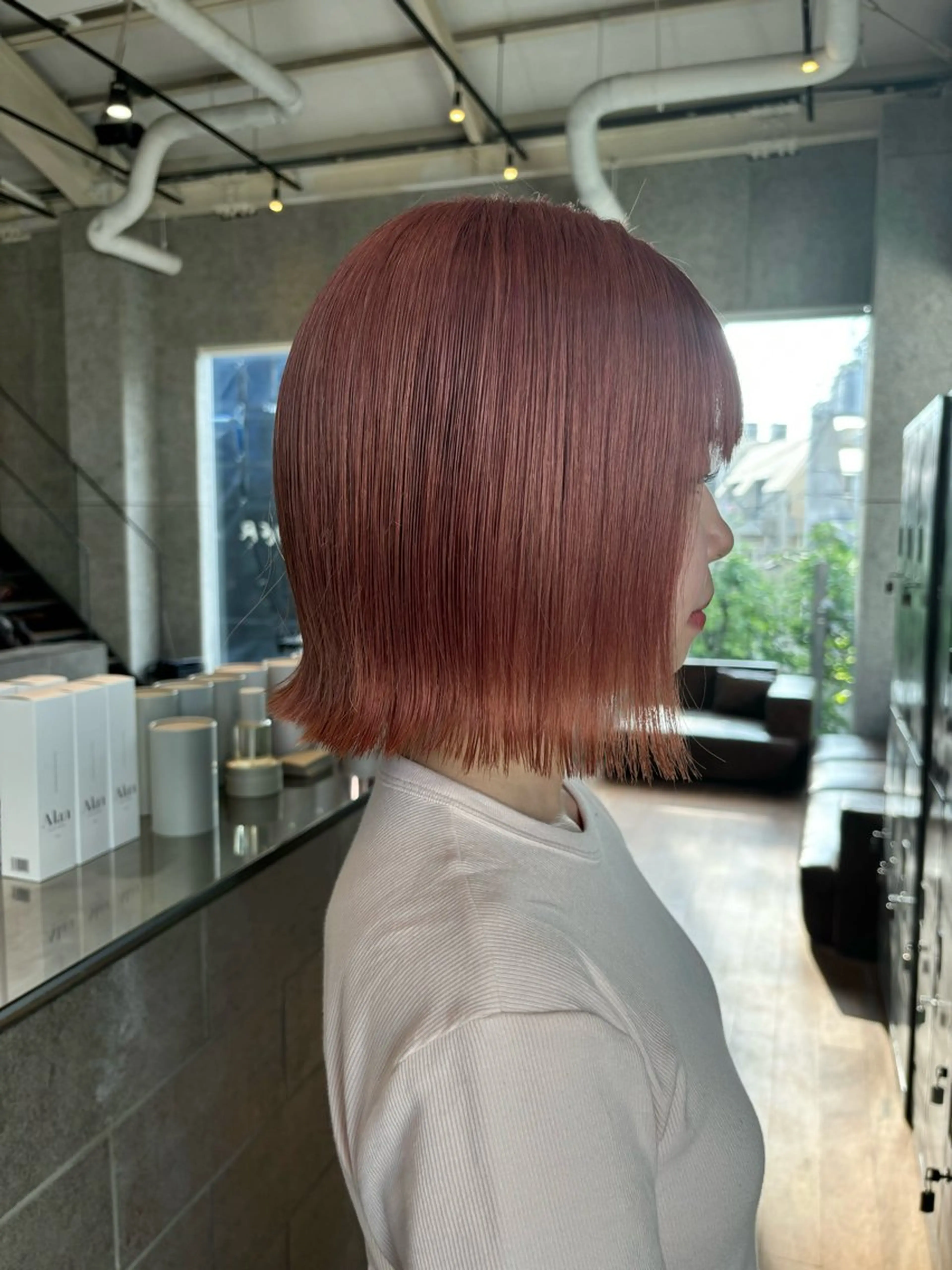 ショート カラー ヘアアレンジ ベージュカラー ピンクカラー ピンクベージュ ボブ カット トリートメント ヘッドスパ ヘアセット 押切 響　のヘアスタイル