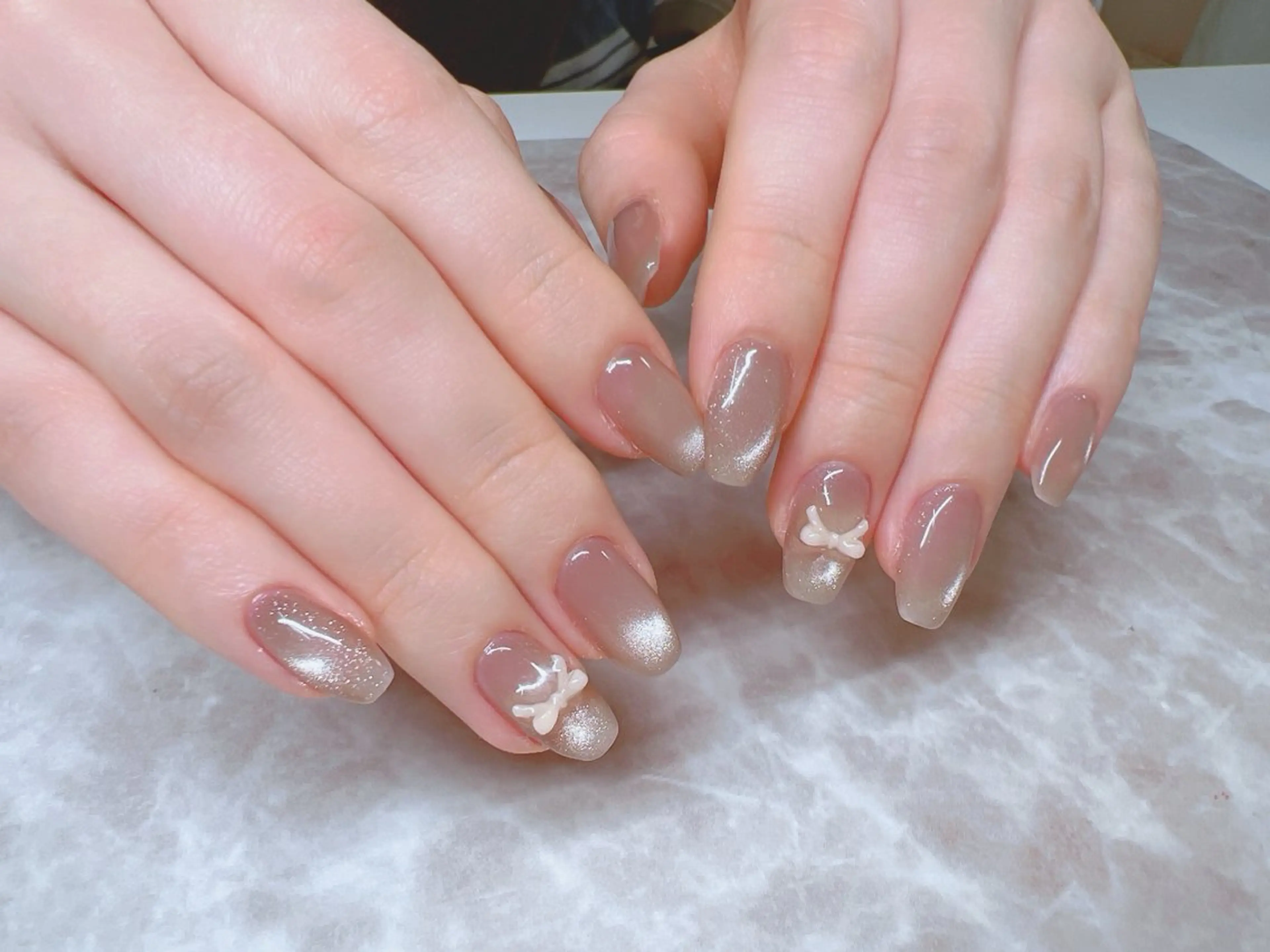 ネイル マグネットネイル ワンカラーネイル リボン ハンドネイル Chipi Neneのネイルデザイン