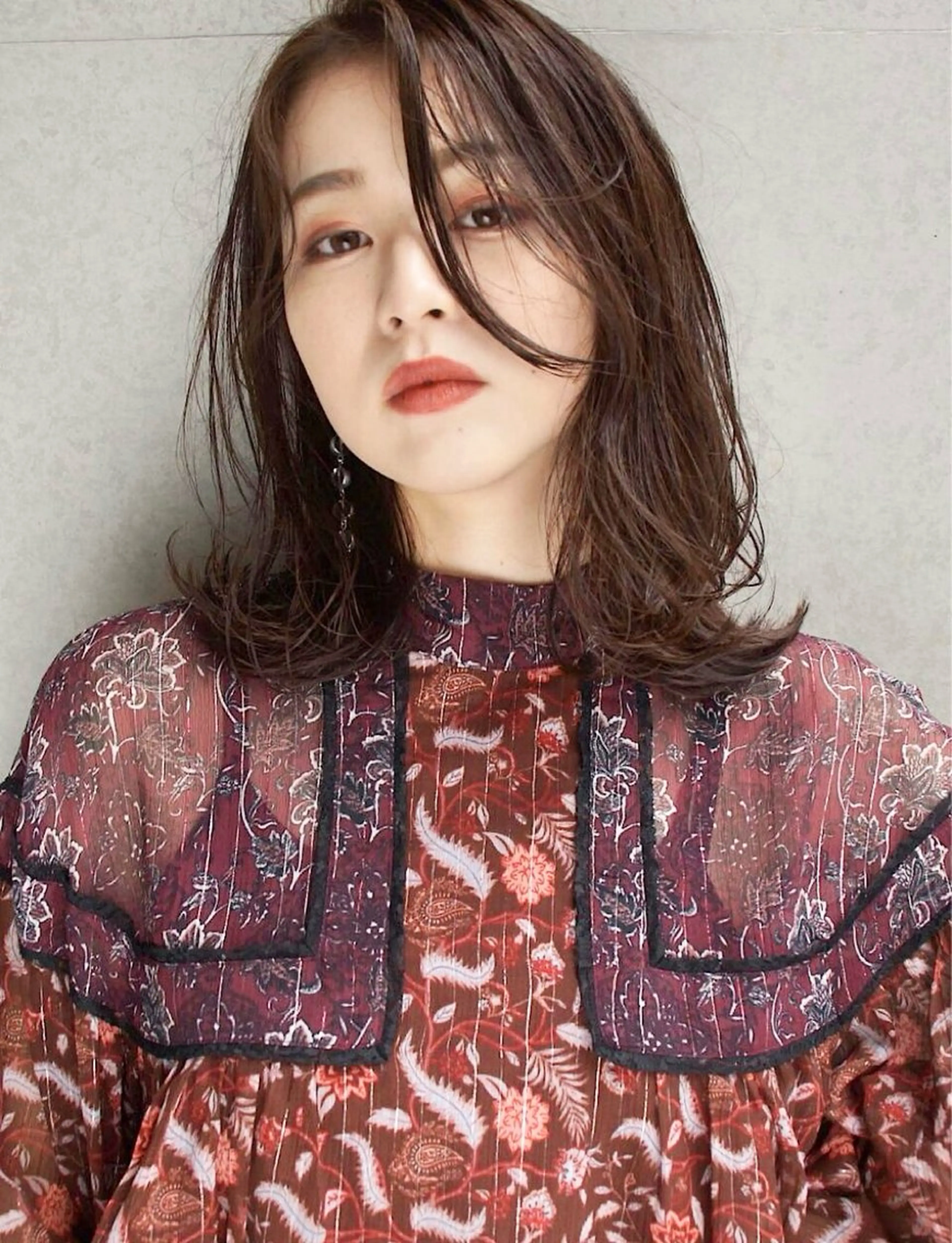 ミディアム hoNua. 栄/透明感カラーのヘアスタイル