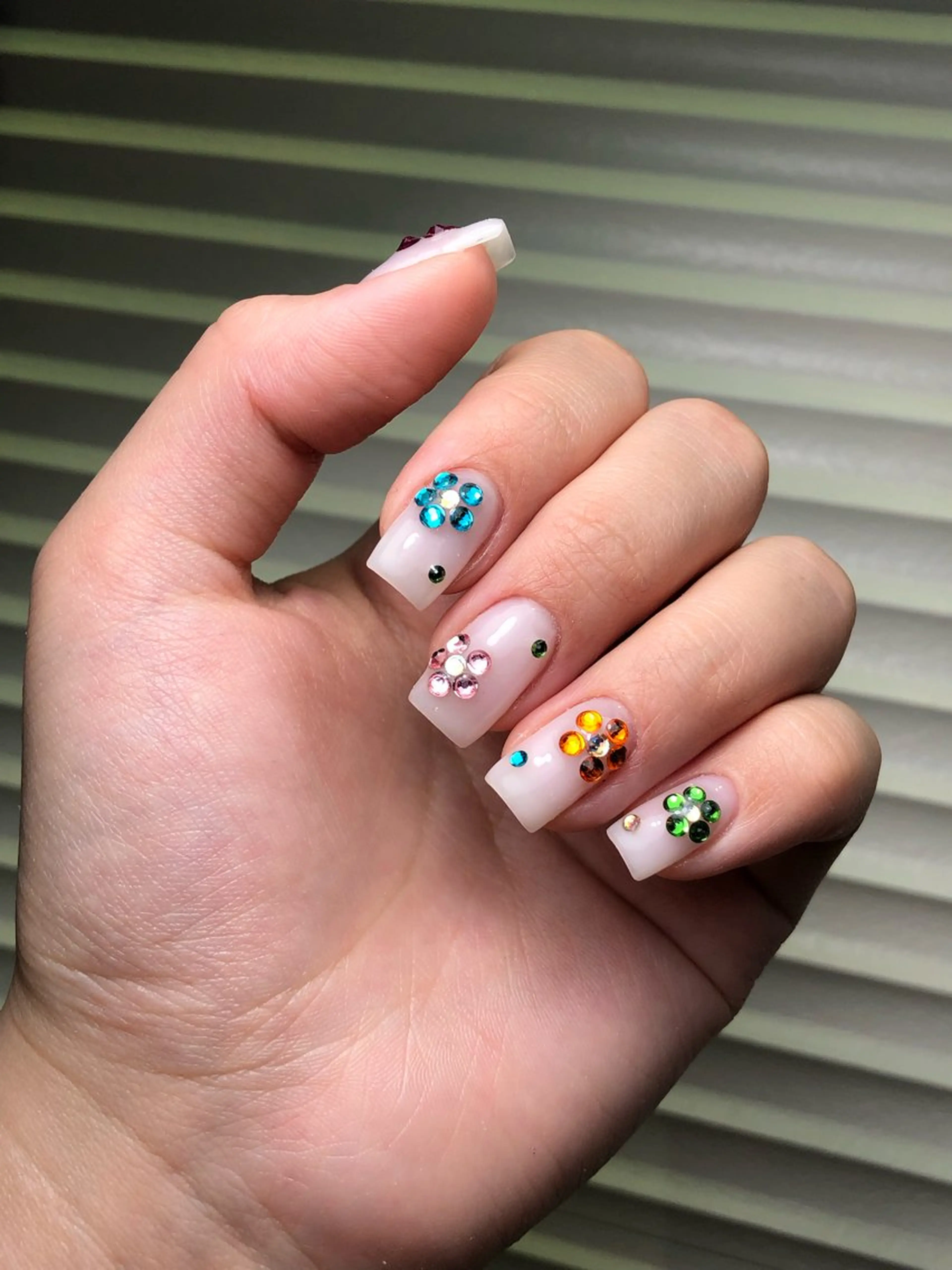 ネイル 🤎🩷 AnnaMariyaのネイルデザイン