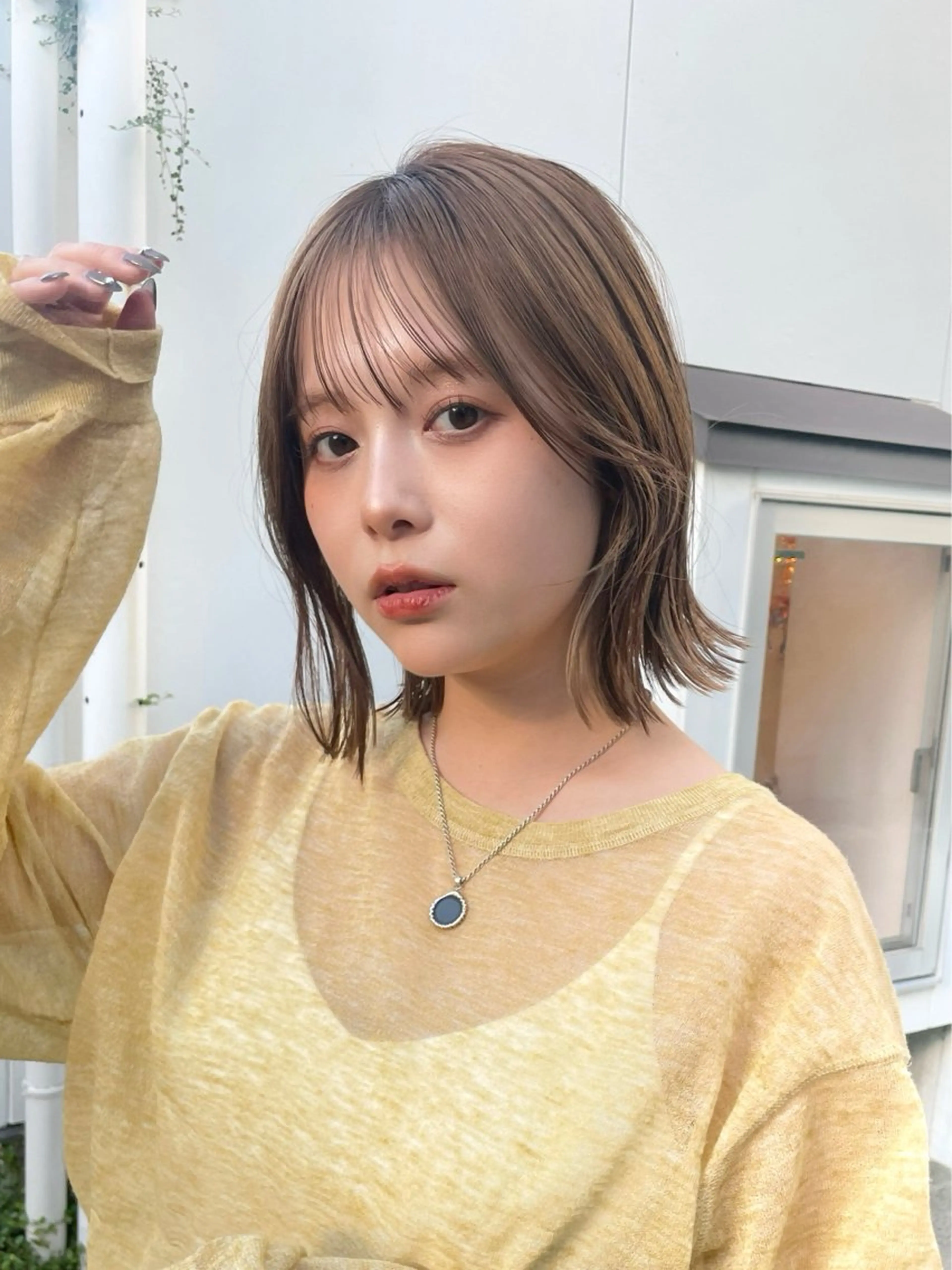ミディアム カラー 切りっぱなしボブ ボブレイヤー ボブ くびれヘア 顔まわりレイヤー カット ヘアカラー 結べるレイヤーボブ くびれLady表参道のヘアスタイル