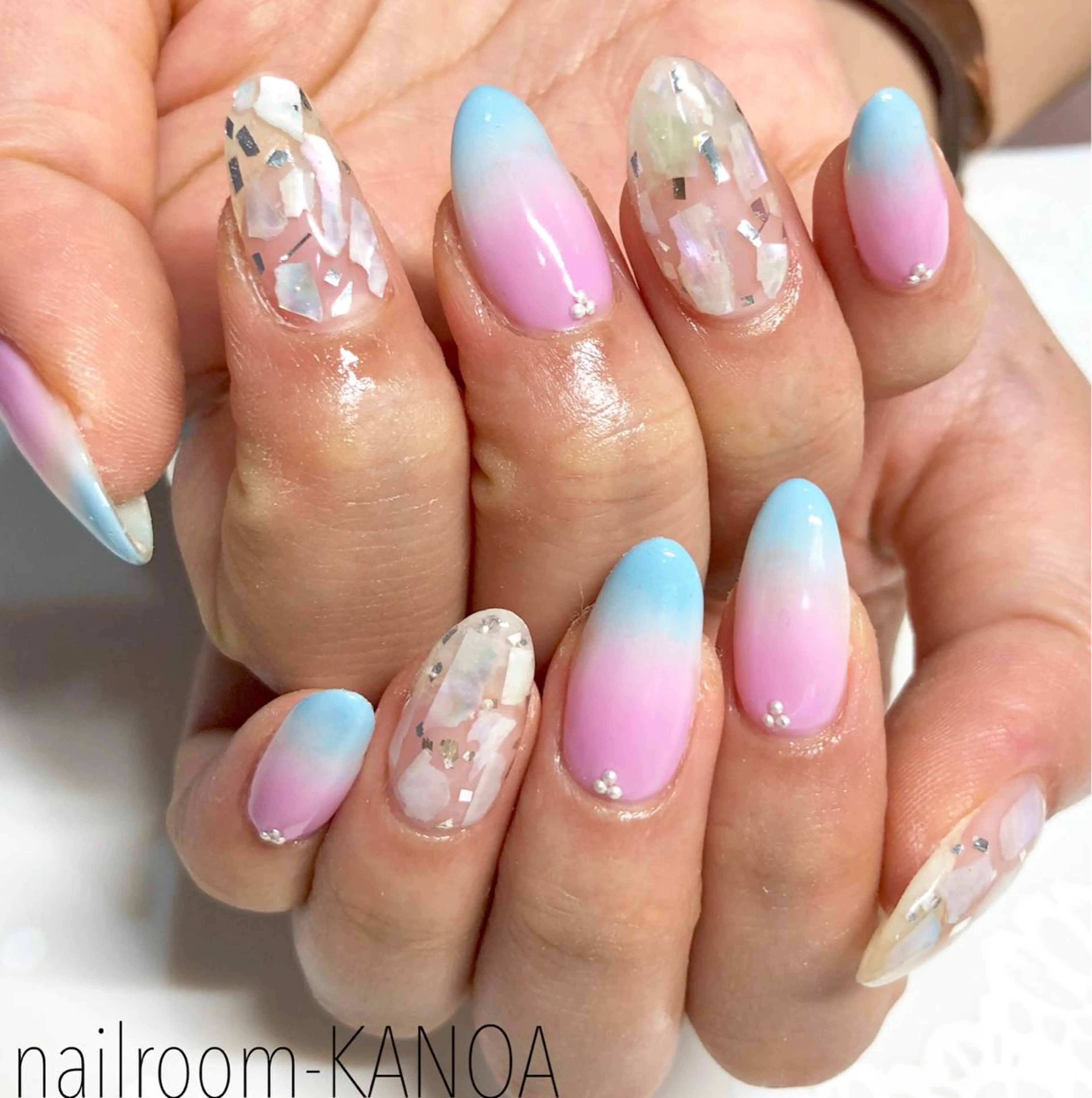 ロング ネイル グラデーション ハンドネイル nailroom- KANOAのネイルデザイン