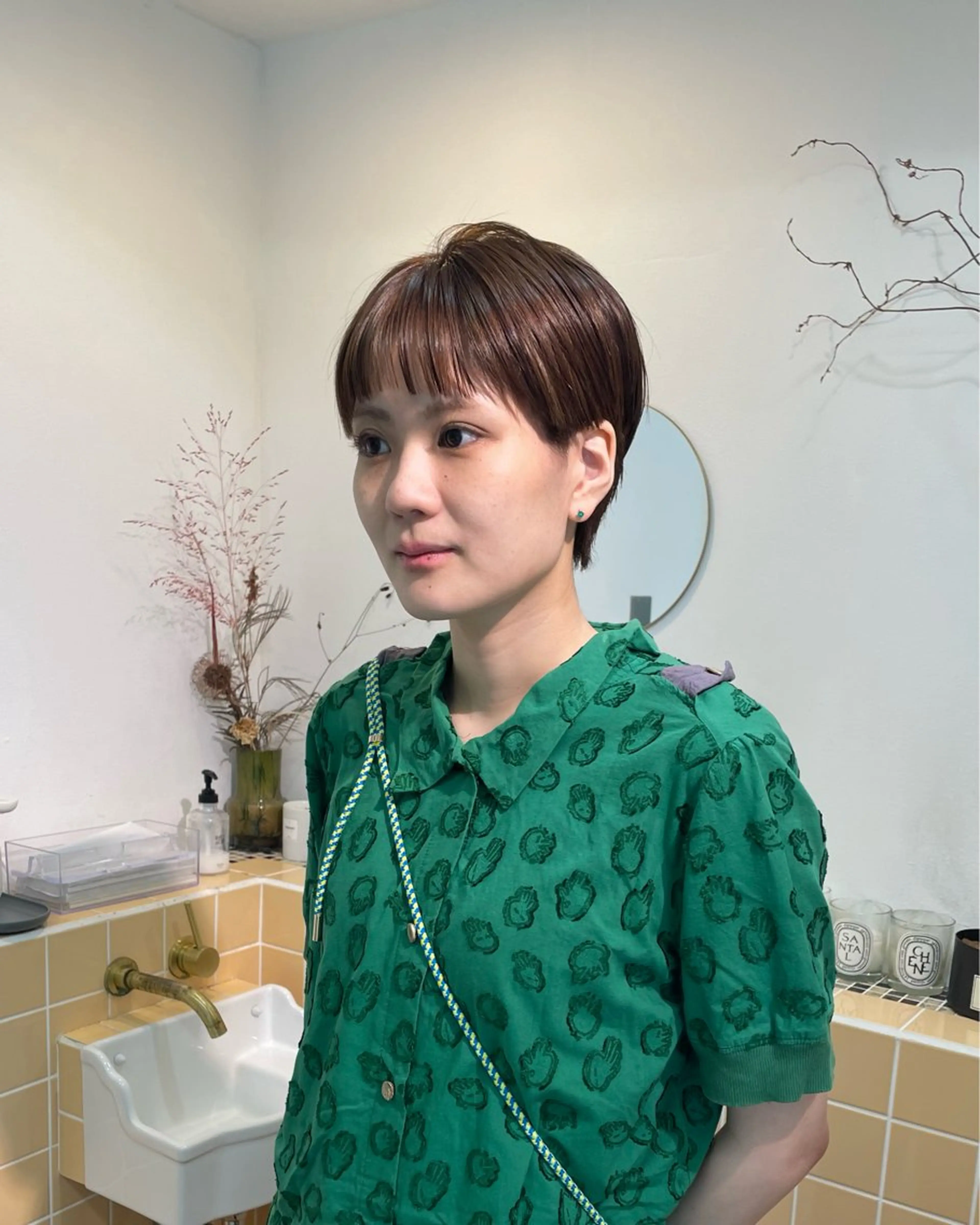 ショート オン眉 ショートヘア Seeknext // Rukaのヘアスタイル