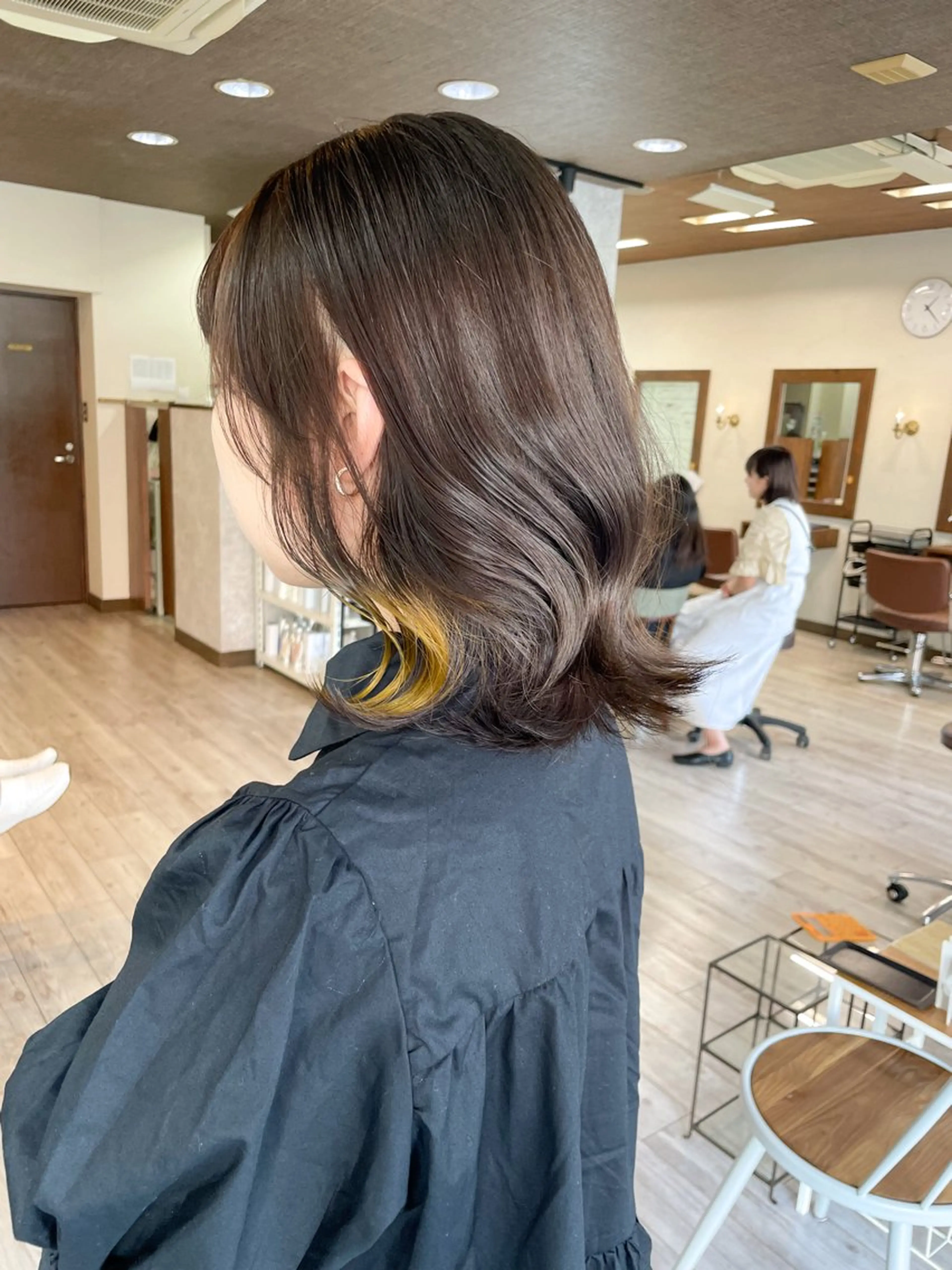 ミディアム カラー イヤリングカラー 🫧ヒシダアキ taboo.i🫧のヘアスタイル