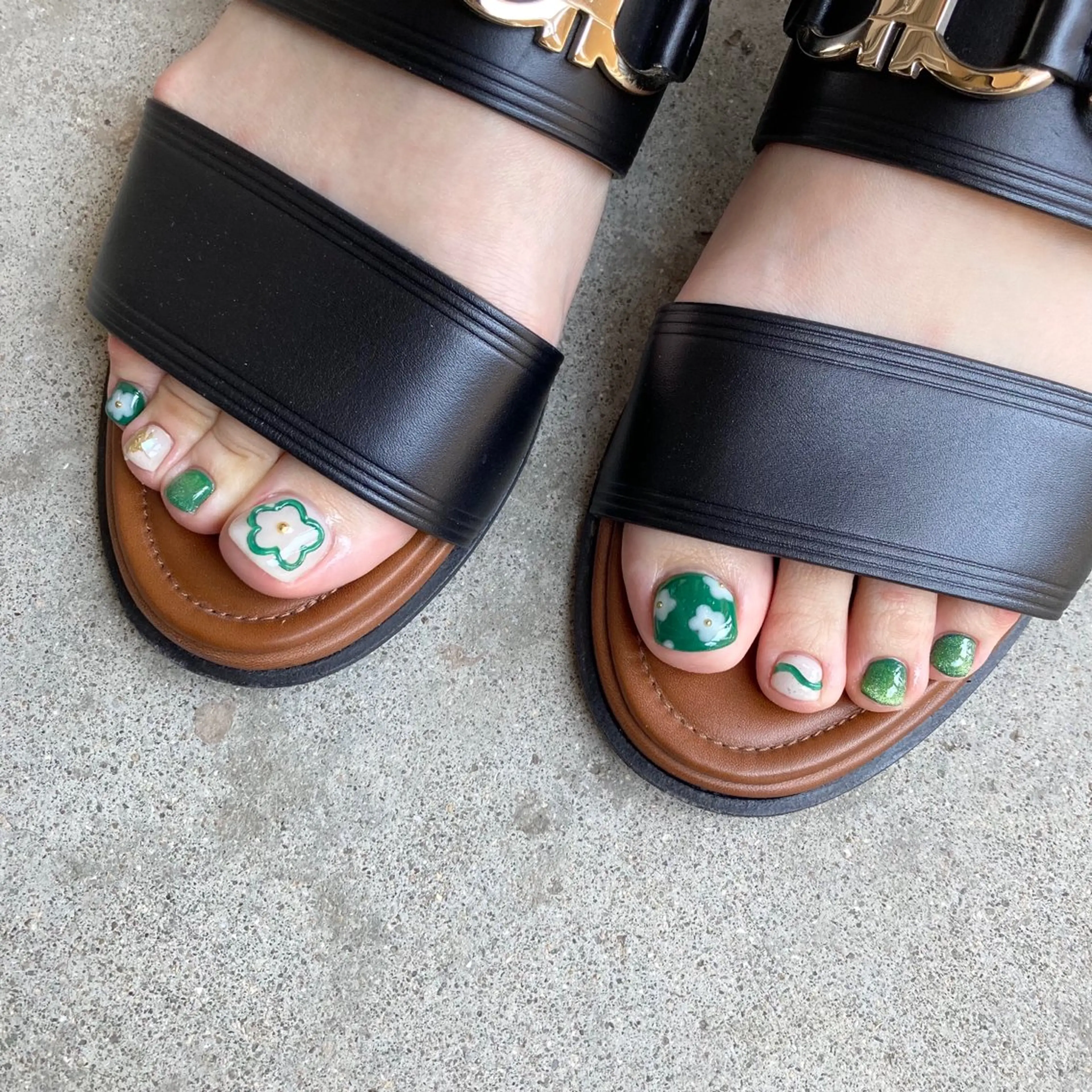 ネイル nails by saya所属・nails by sayaのネイルデザイン