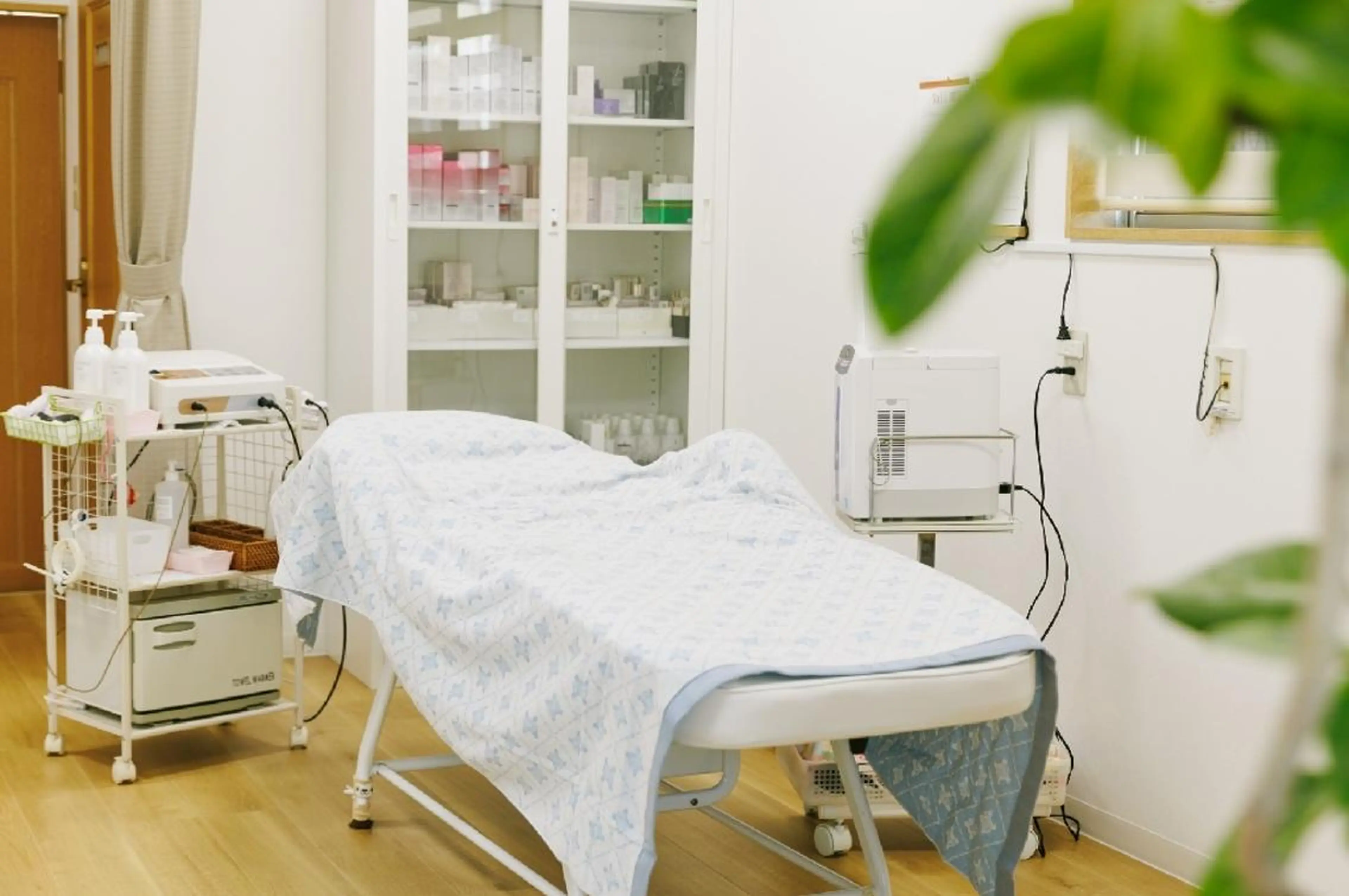 MONA .shokoの眉毛・アイブロウイメージ