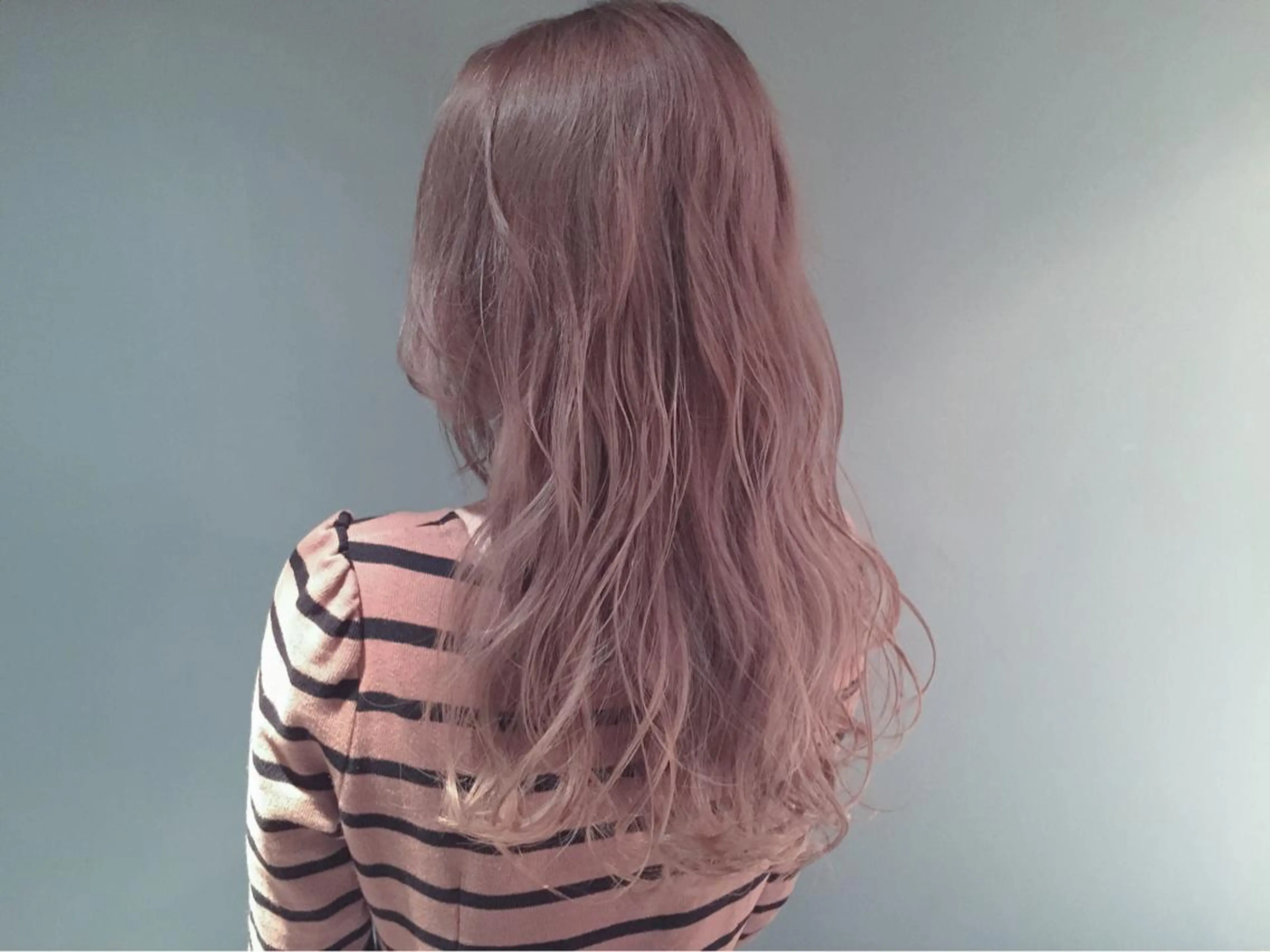 ミディアム セミロング ロング カラー 透明感カラー ハイトーンカラー ピンクカラー レイヤーカット Hairsalon F＋Moana by　HEADLIGHT所属・salonF 🔸hamaのマツエク・マツパデザイン