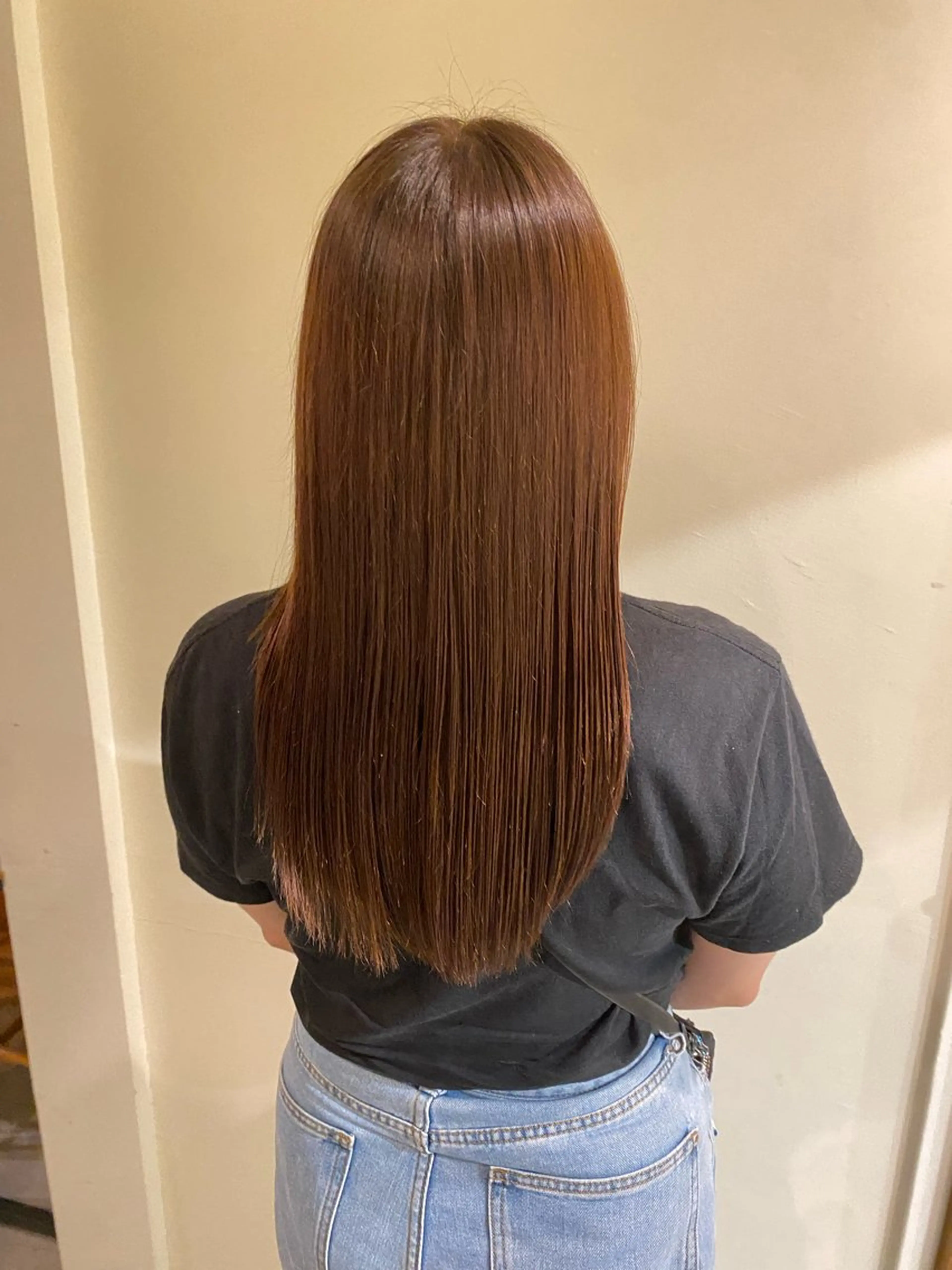 ロング カラー 白崎 珠莉のヘアスタイル