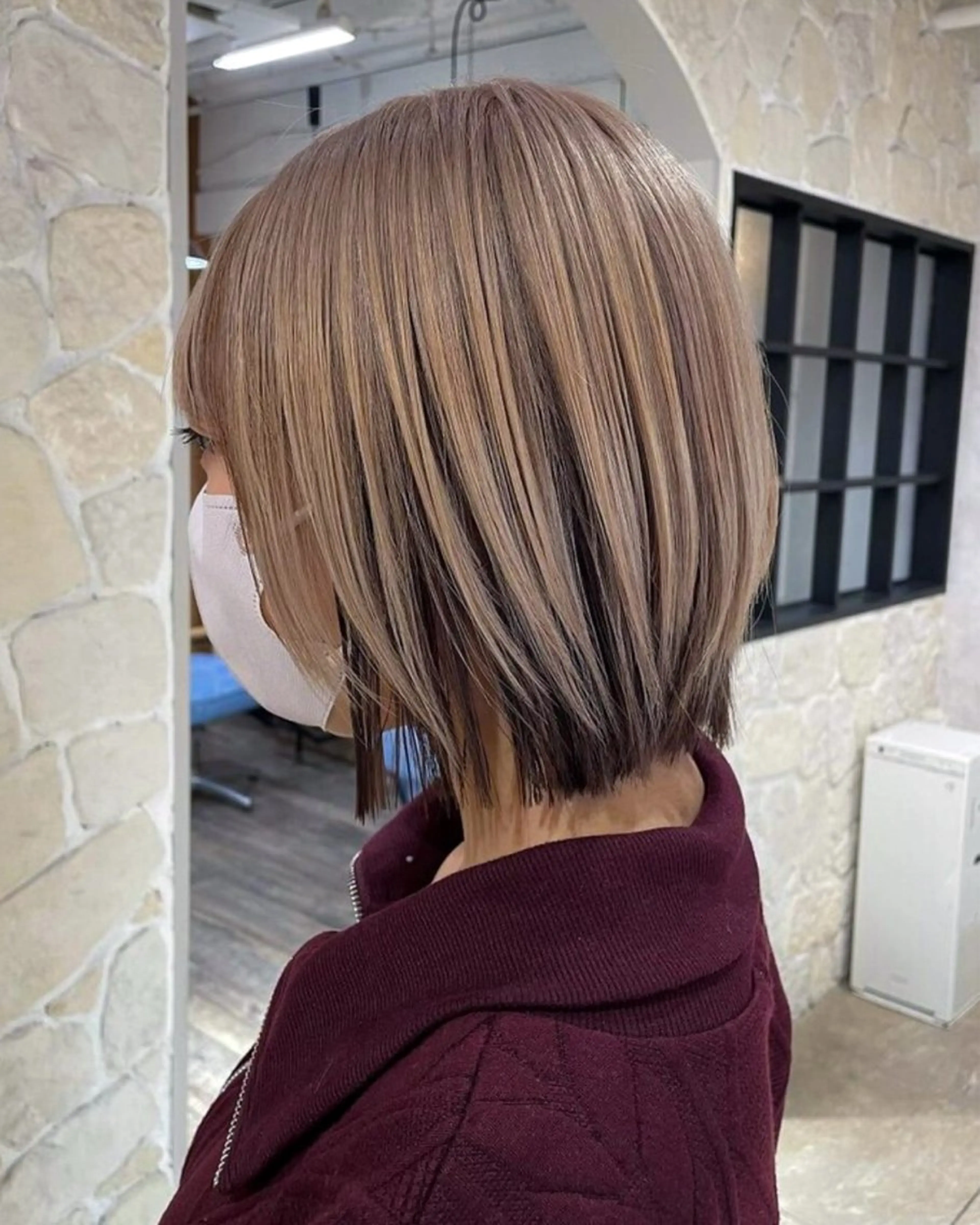ミディアム カラー ブリーチ 🐺ིྀ顔周レイヤー /髪質改善🩵aoiのヘアスタイル