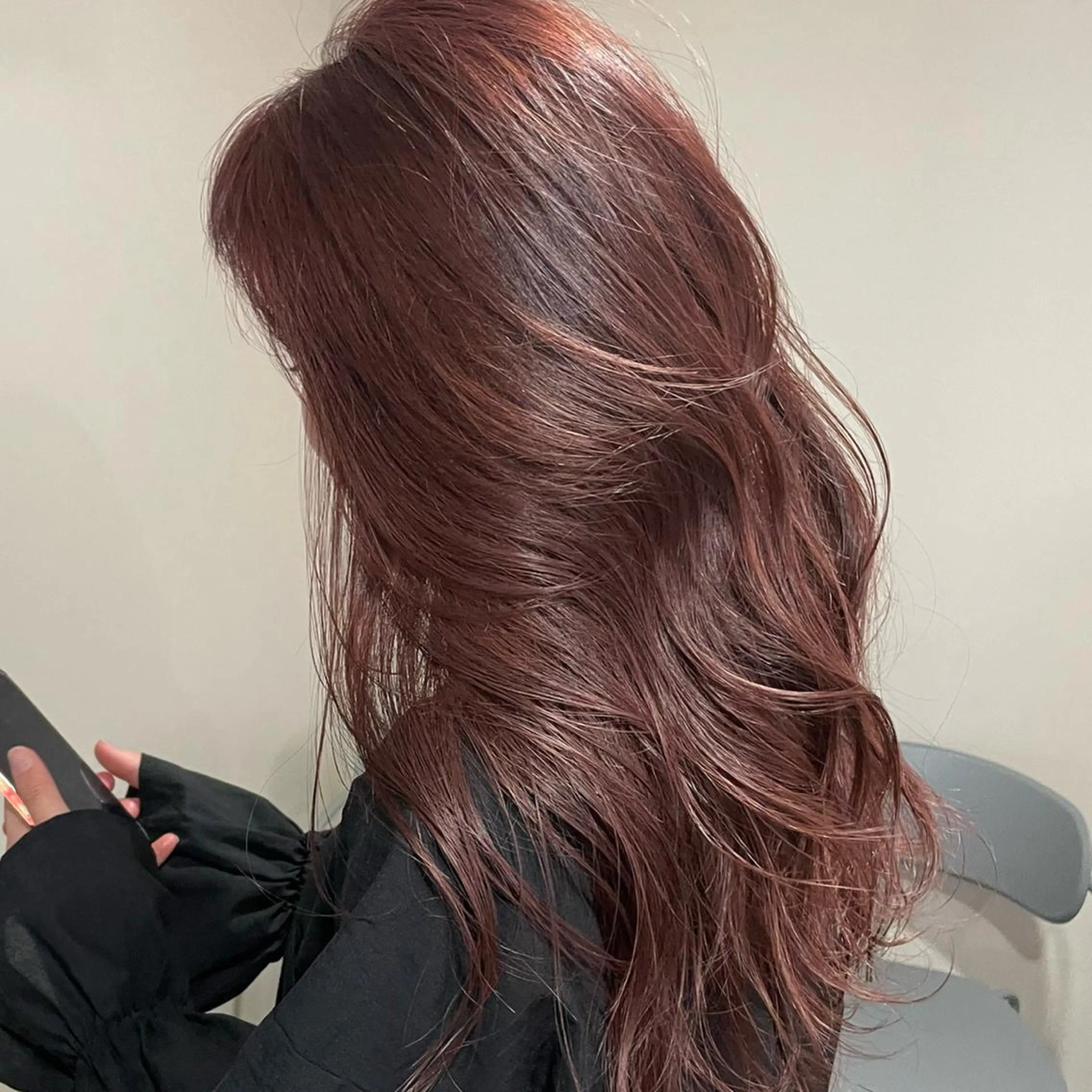 ロング ヘアカラー トリートメント nene .のヘアスタイル