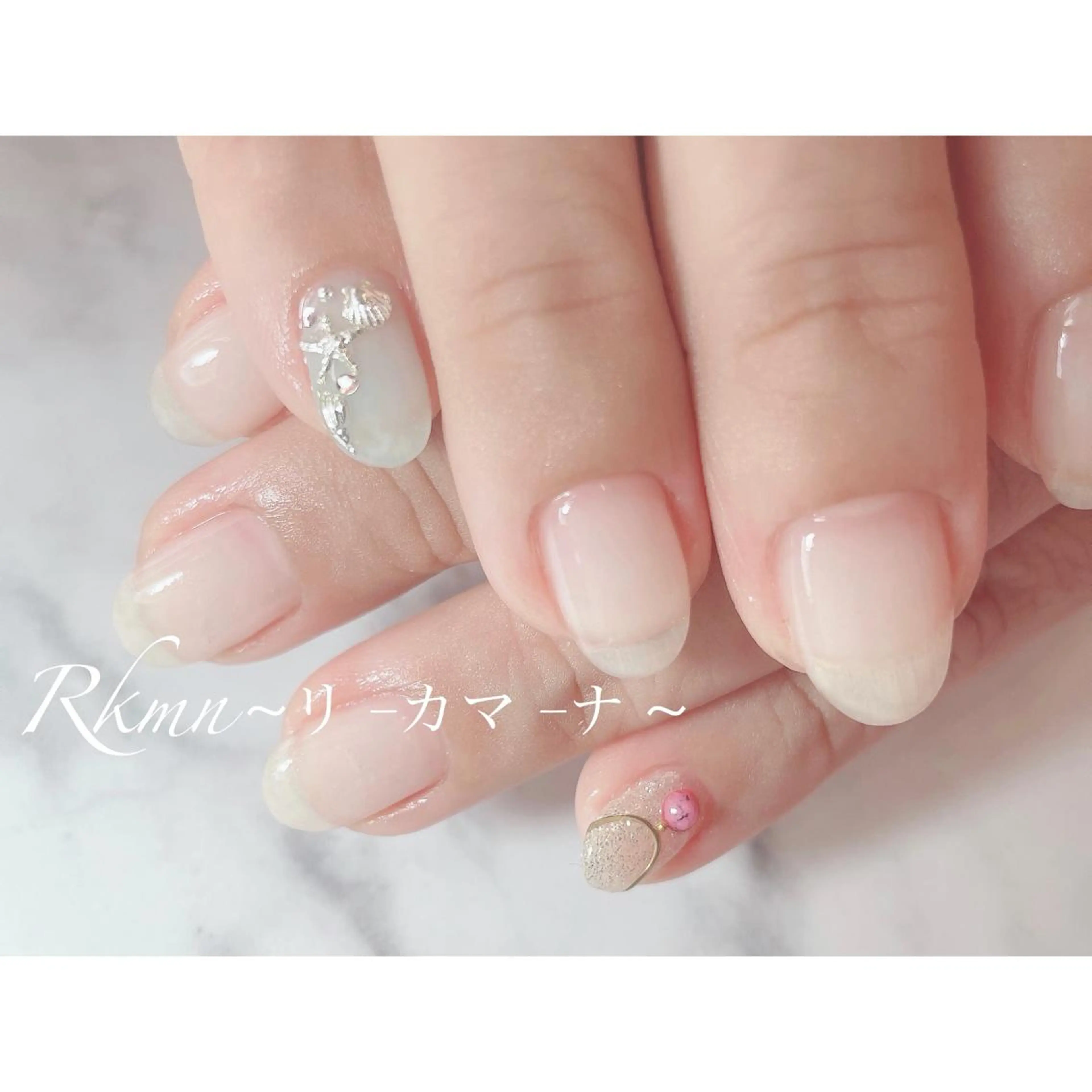 ネイル アートネイル クリアネイル フレンチネイル ジェルネイル グラデーション ハンドネイル フットネイル ハンドケア Rkmn ~リ-カマ-ナ~のネイルデザイン