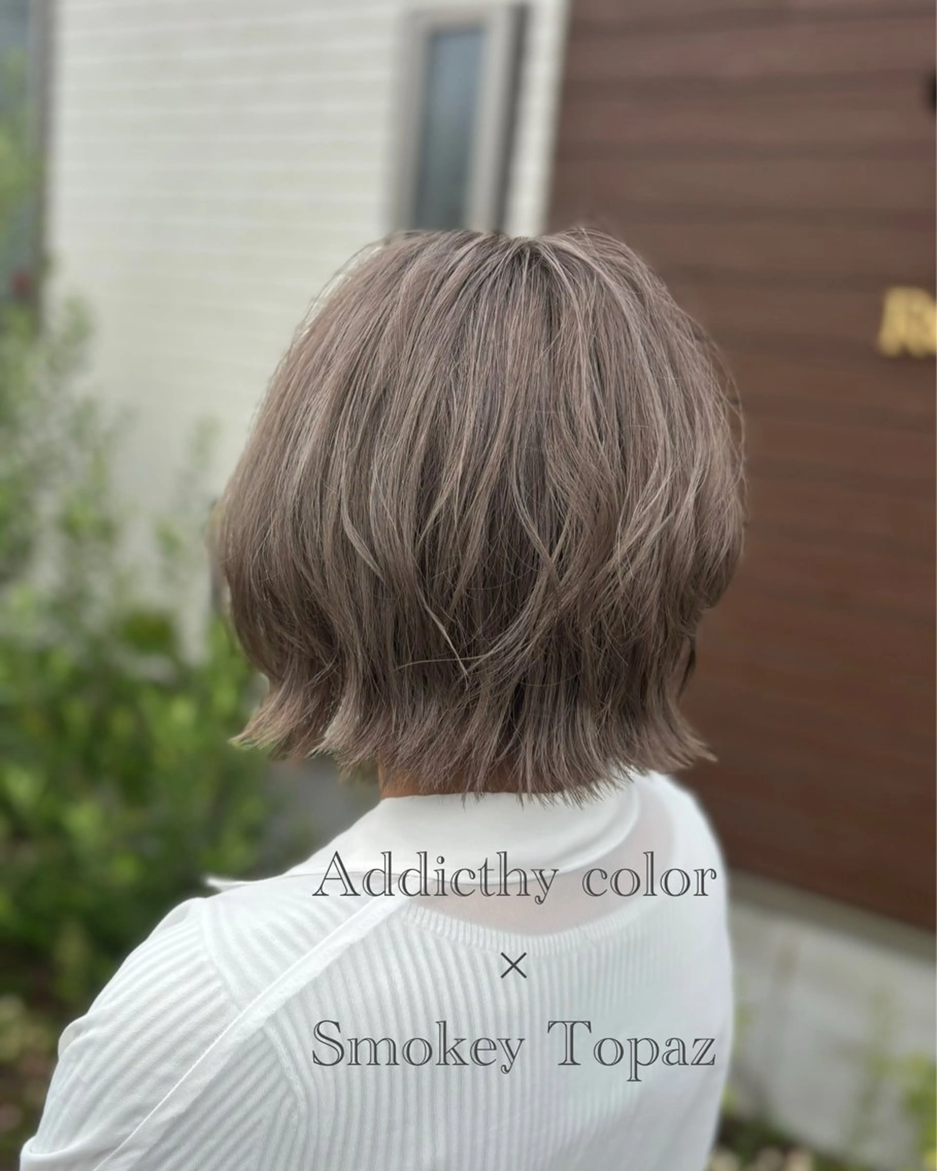 ショート カラー ブリーチ グレージュ ヘアカラー 堀口 彩佳のヘアスタイル