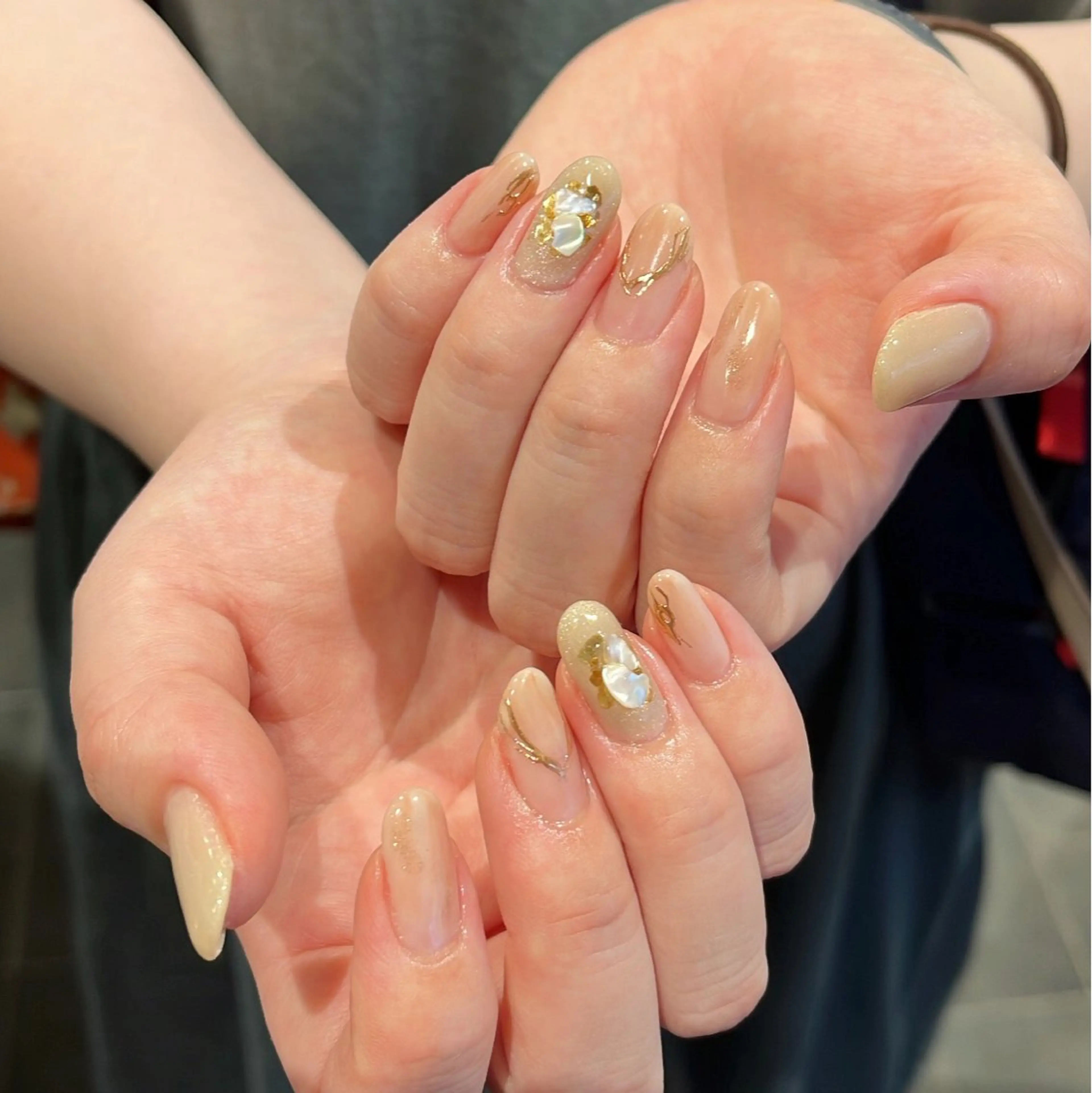 ネイル ハンドネイル 鈴木 里奈のネイルデザイン