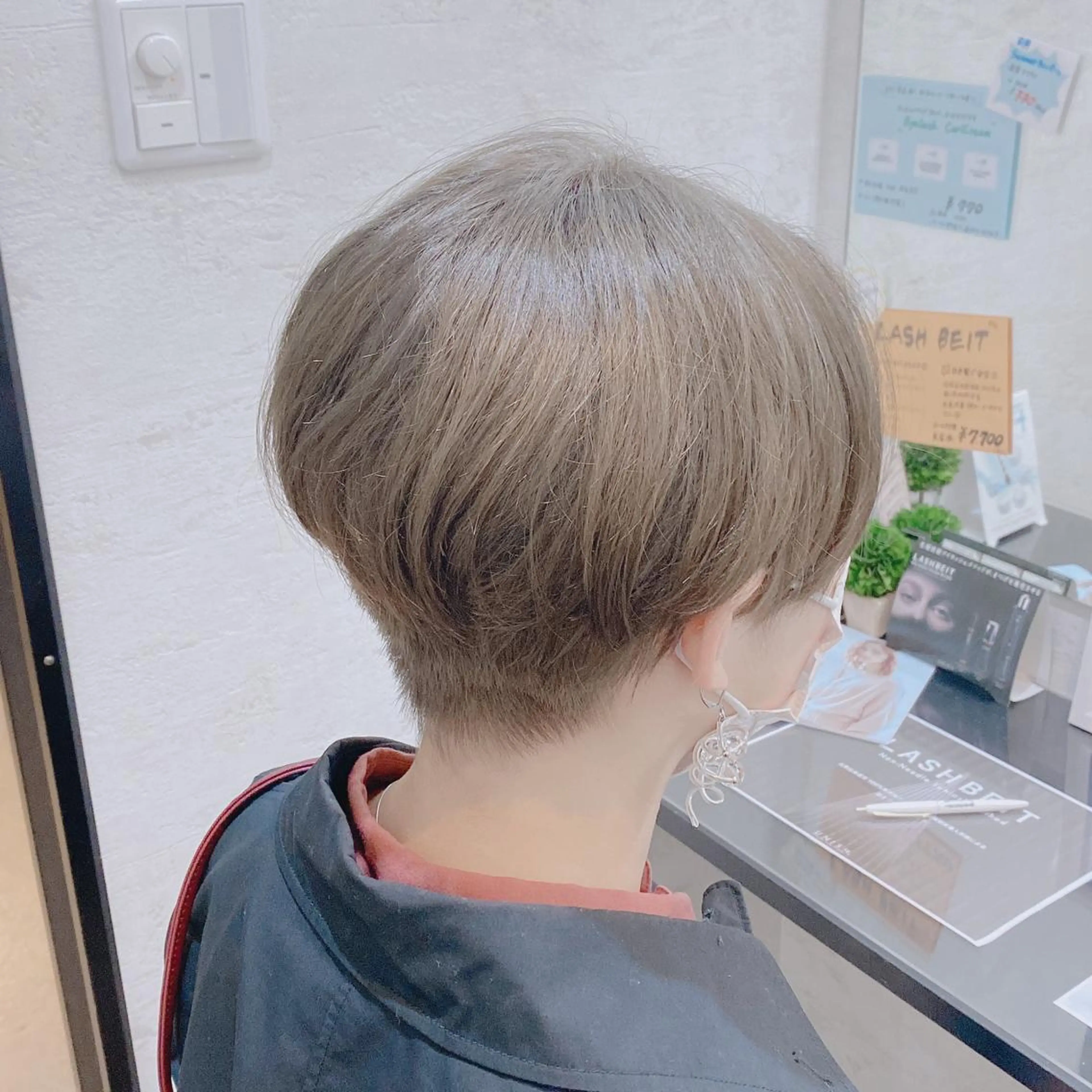 ショート カラー ヘアカラー トリートメント SAKA GUCHIのヘアスタイル