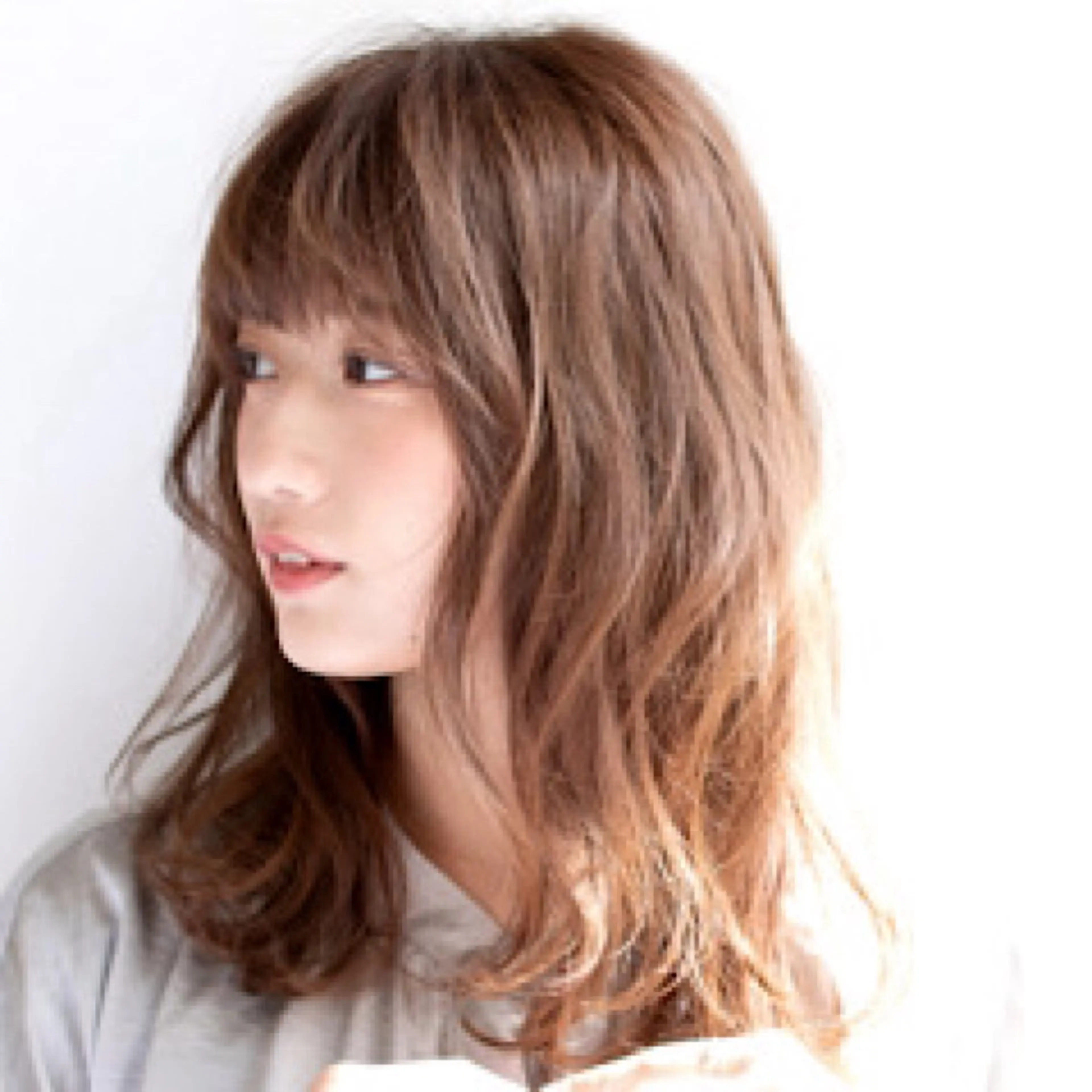 U Kのヘアスタイル