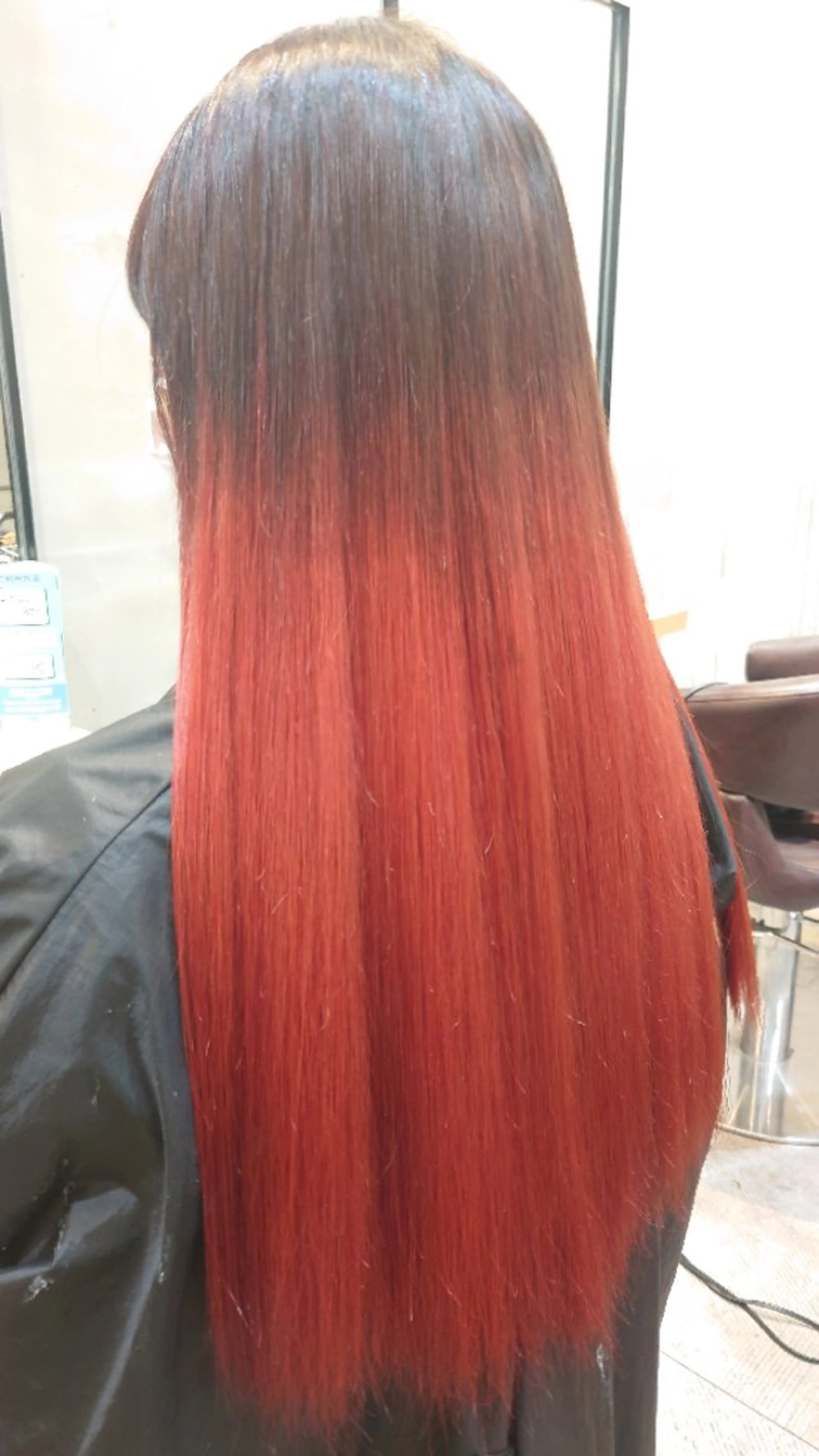 ロング カラー K. RYOのヘアスタイル