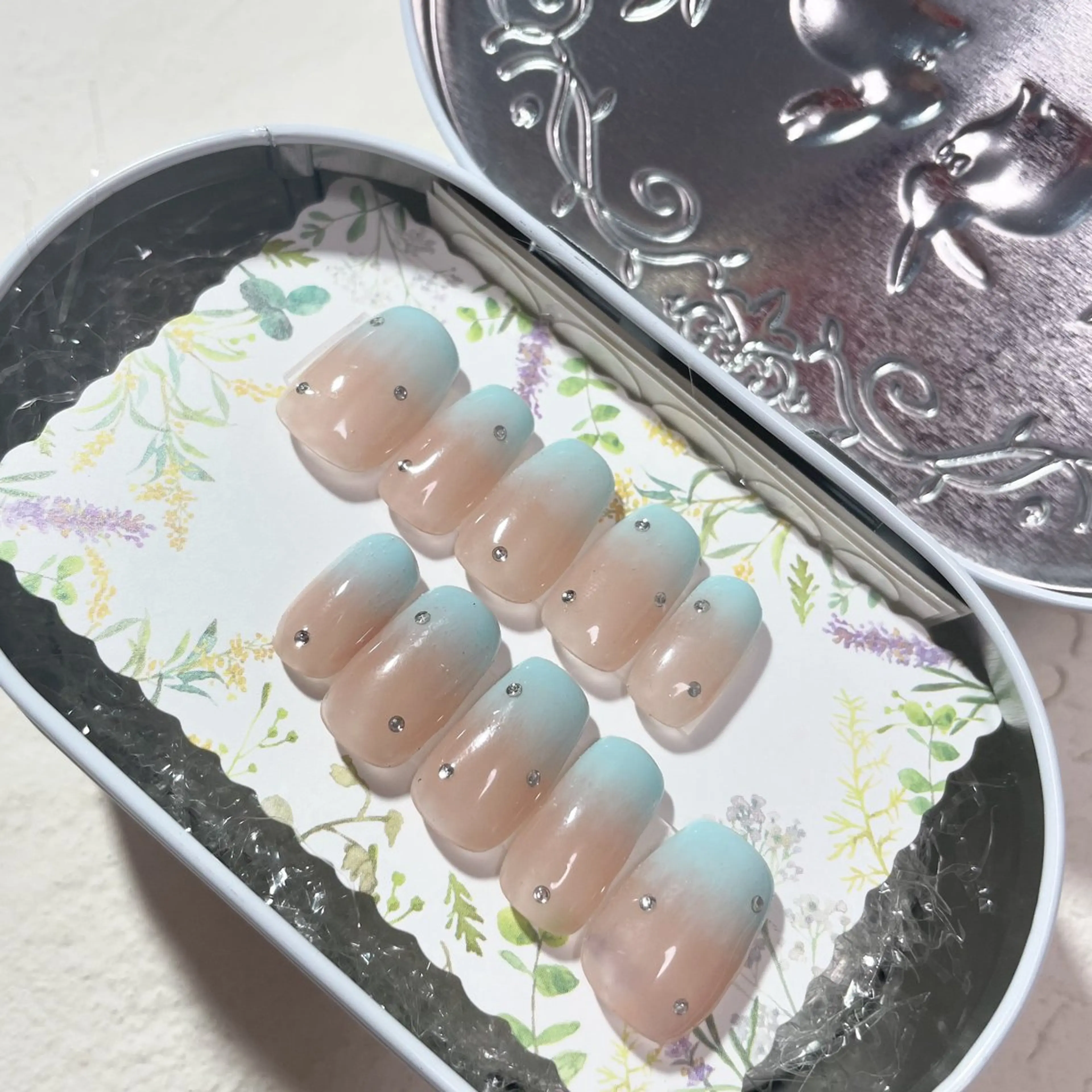 ネイル nail.gorin所属・吉村 優子のネイルデザイン