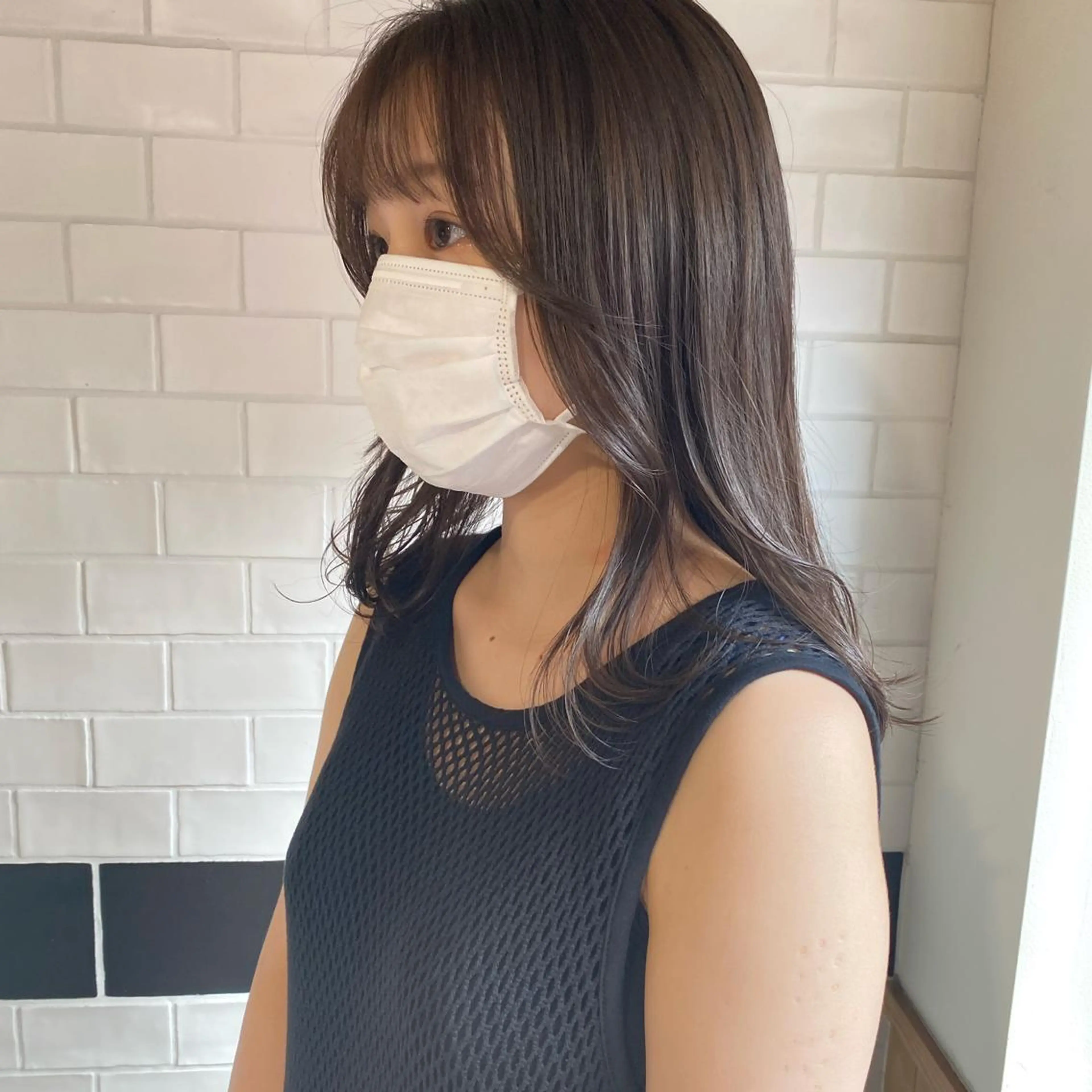 ミディアム カラー io濱川 遥のヘアスタイル