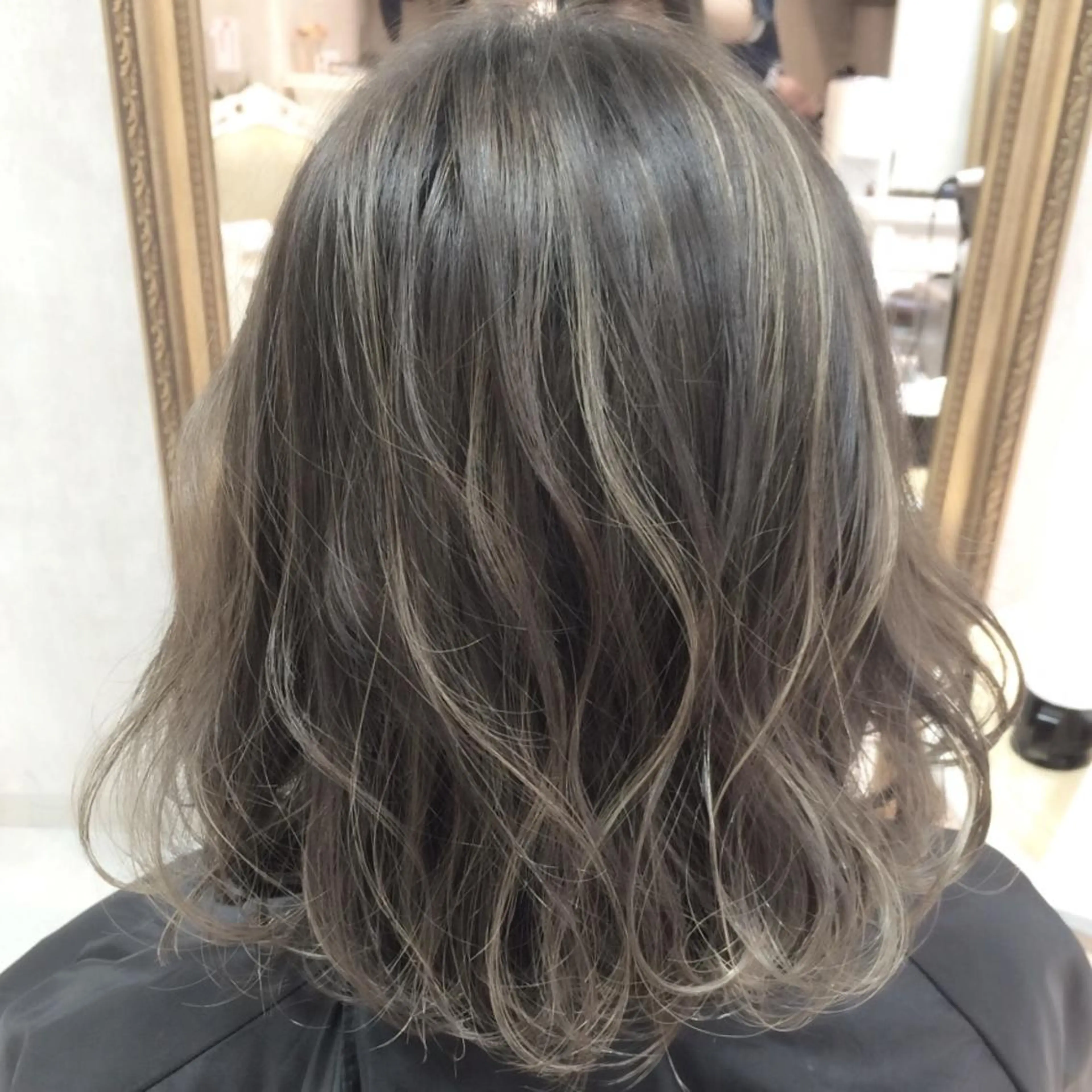 ショート ミディアム セミロング カラー ブリーチ ダブルカラー LAS 代表 ナガカワ コウヘイのヘアスタイル