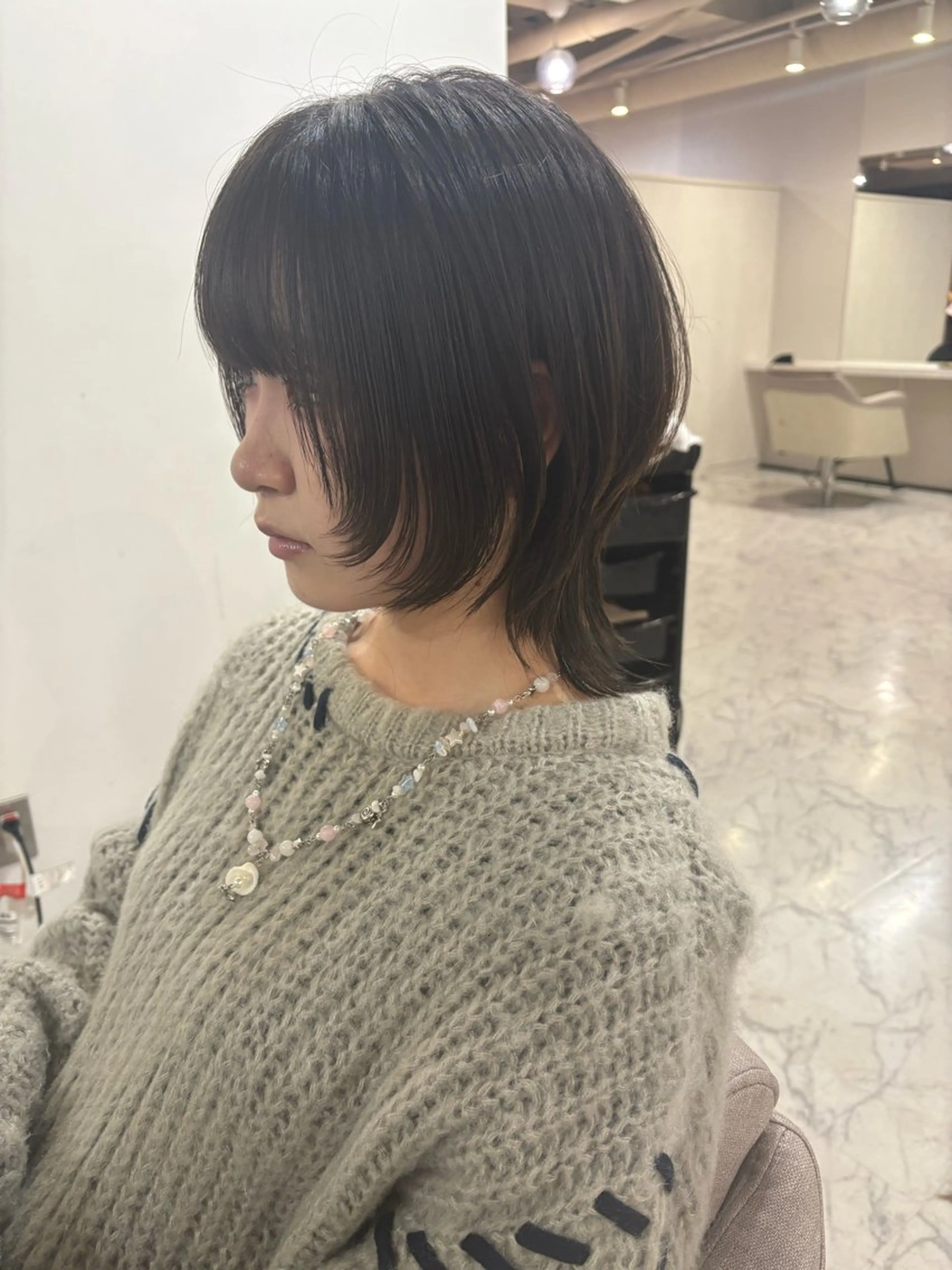 ミディアム レイヤー/ウルフ/ 縮毛矯正/照井友梨のヘアスタイル