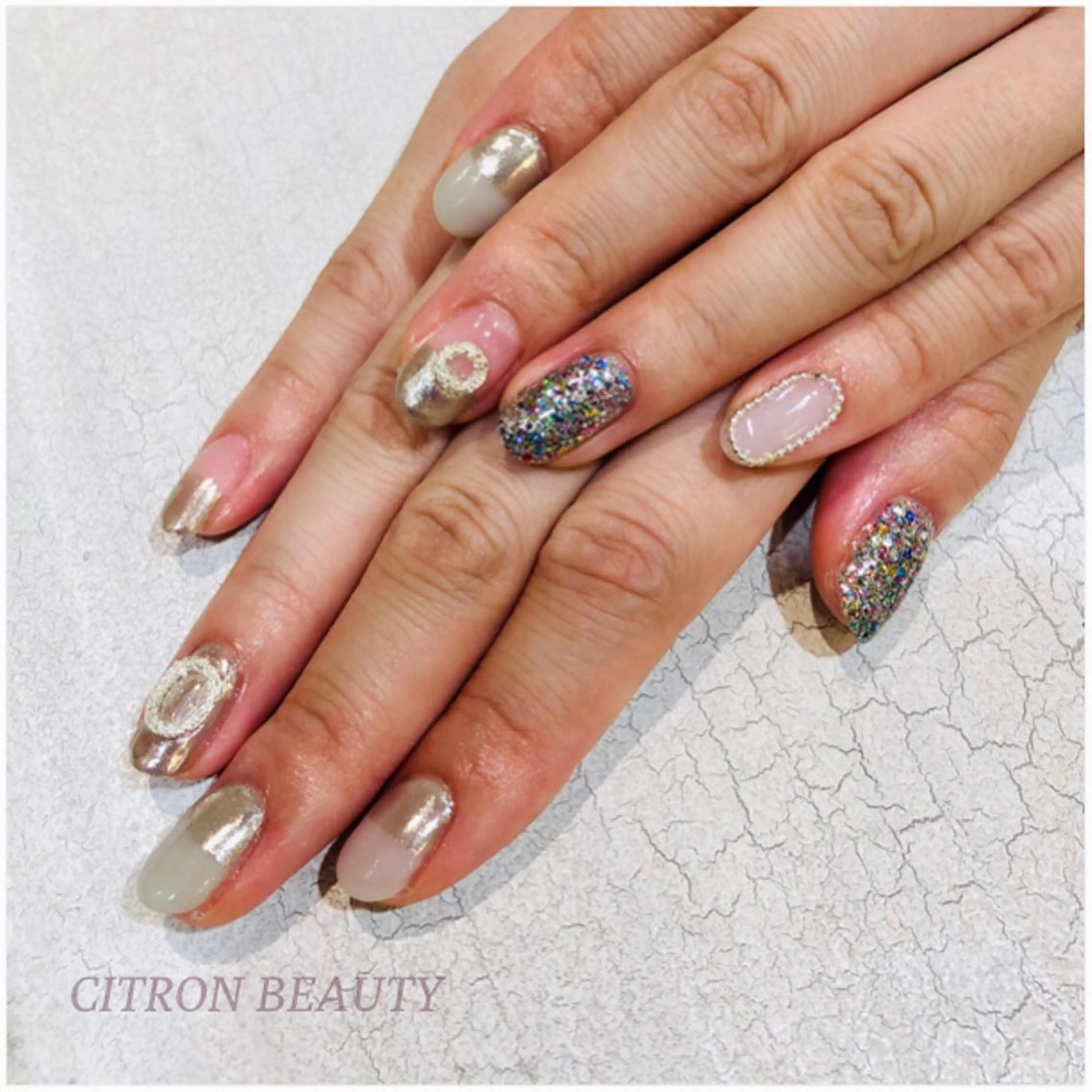 ネイル フレンチネイル ミラーネイル CITRON NAIL💅練習生のネイルデザイン