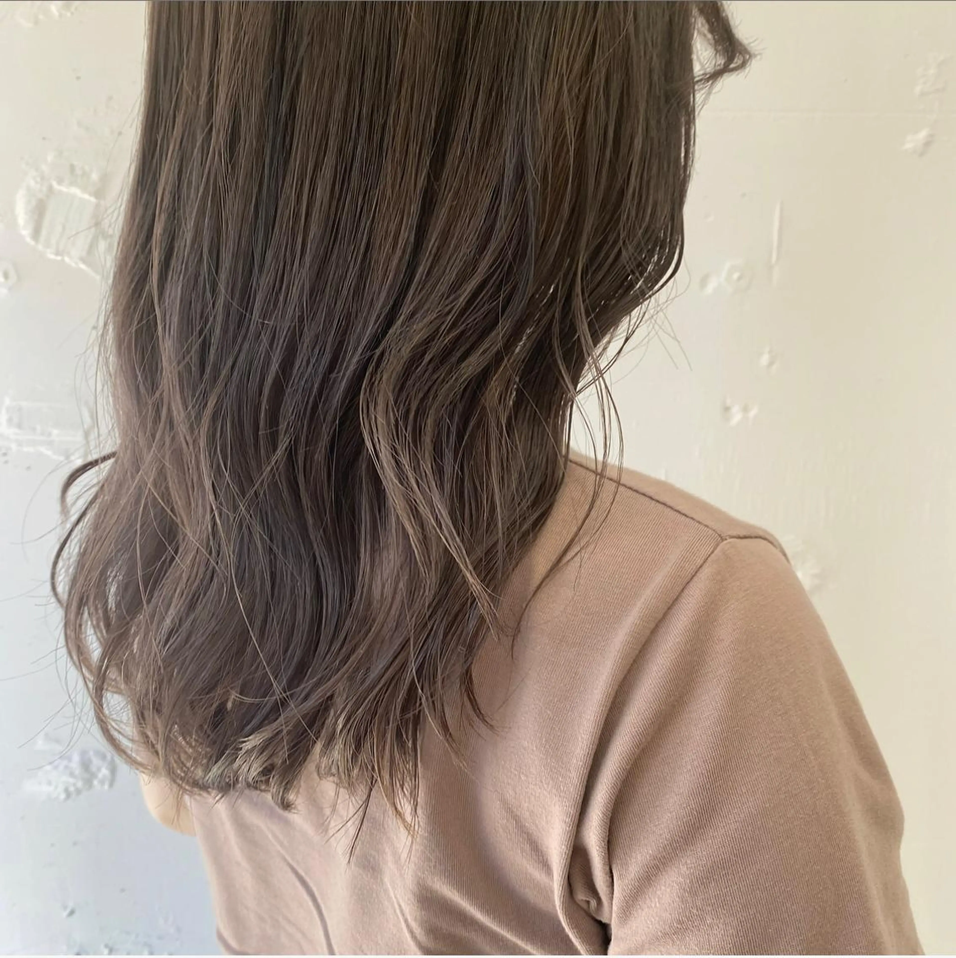 ミディアム カット ヘアカラー トリートメント 顔周りの垢抜けヘア 立山あいりのヘアスタイル
