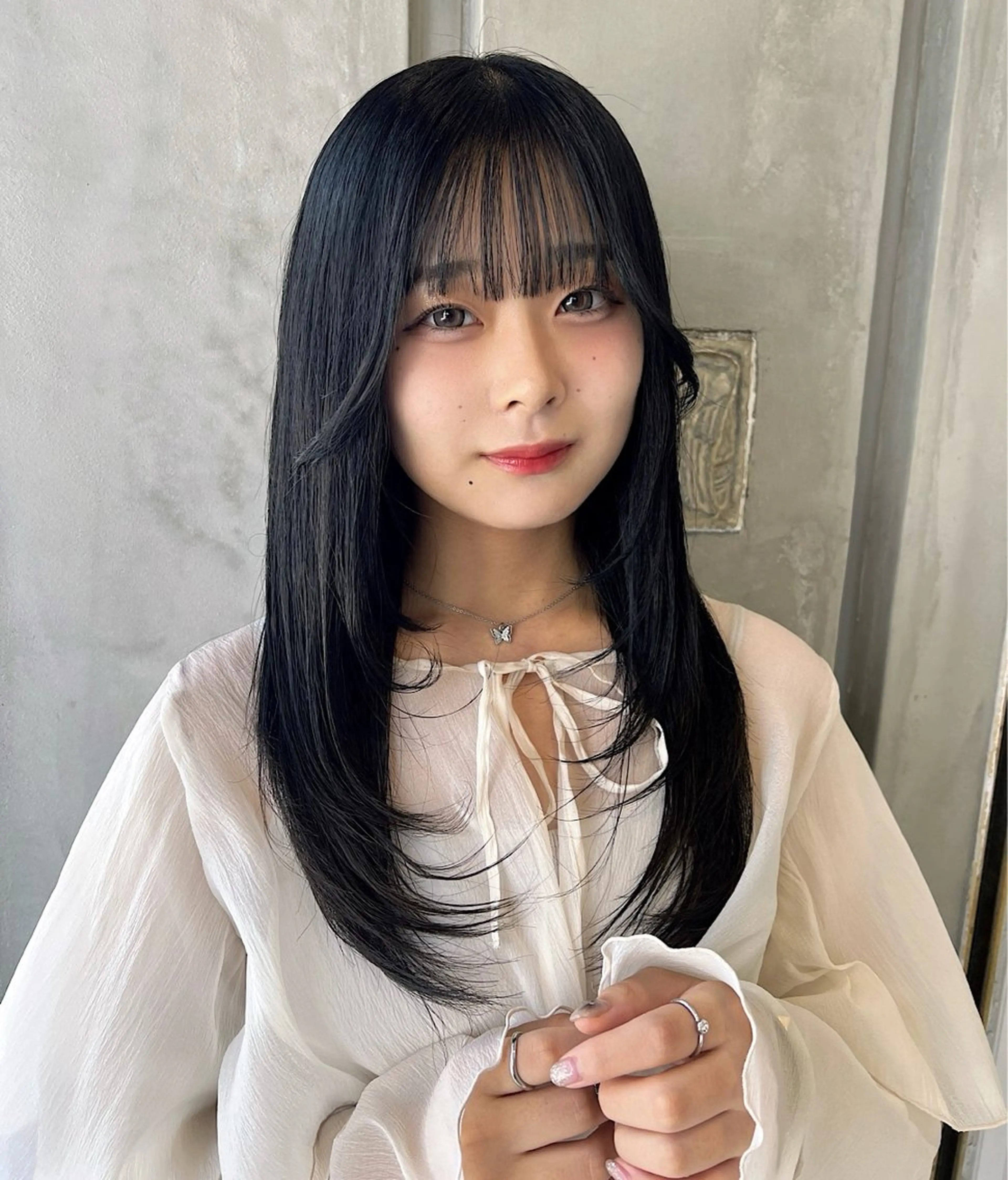 ロング カラー 黒髪 ブルーカラー ブルーブラック 顔まわりレイヤー 学生 カット ヘアカラー トリートメント 💎透明感カラー特化 💎TAISEIのヘアスタイル
