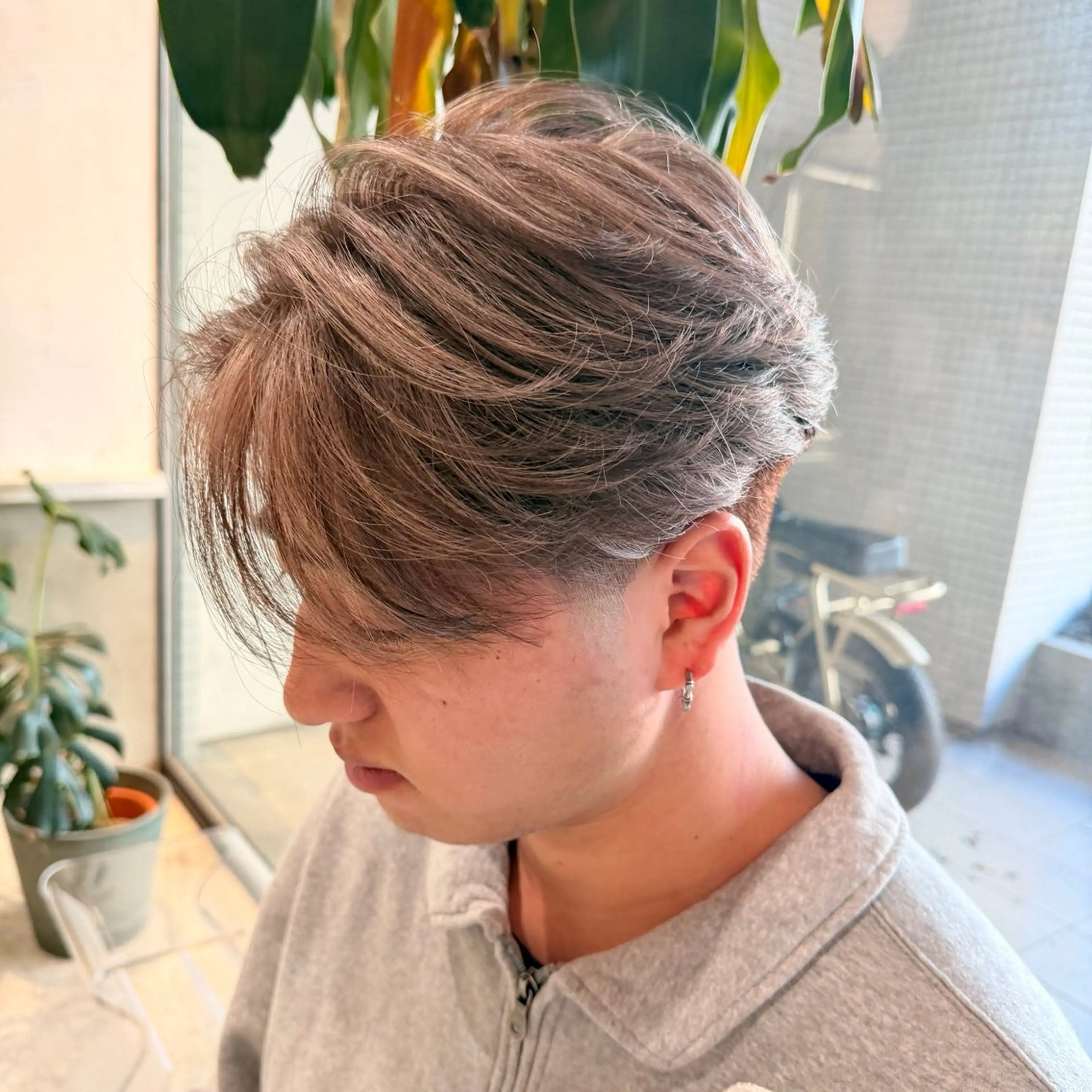 『🚨このクーポンをご覧になった方限定！？🚨』『海外風』メンズカット＋ハイライトカラー＋うる艶トリートメントの写真