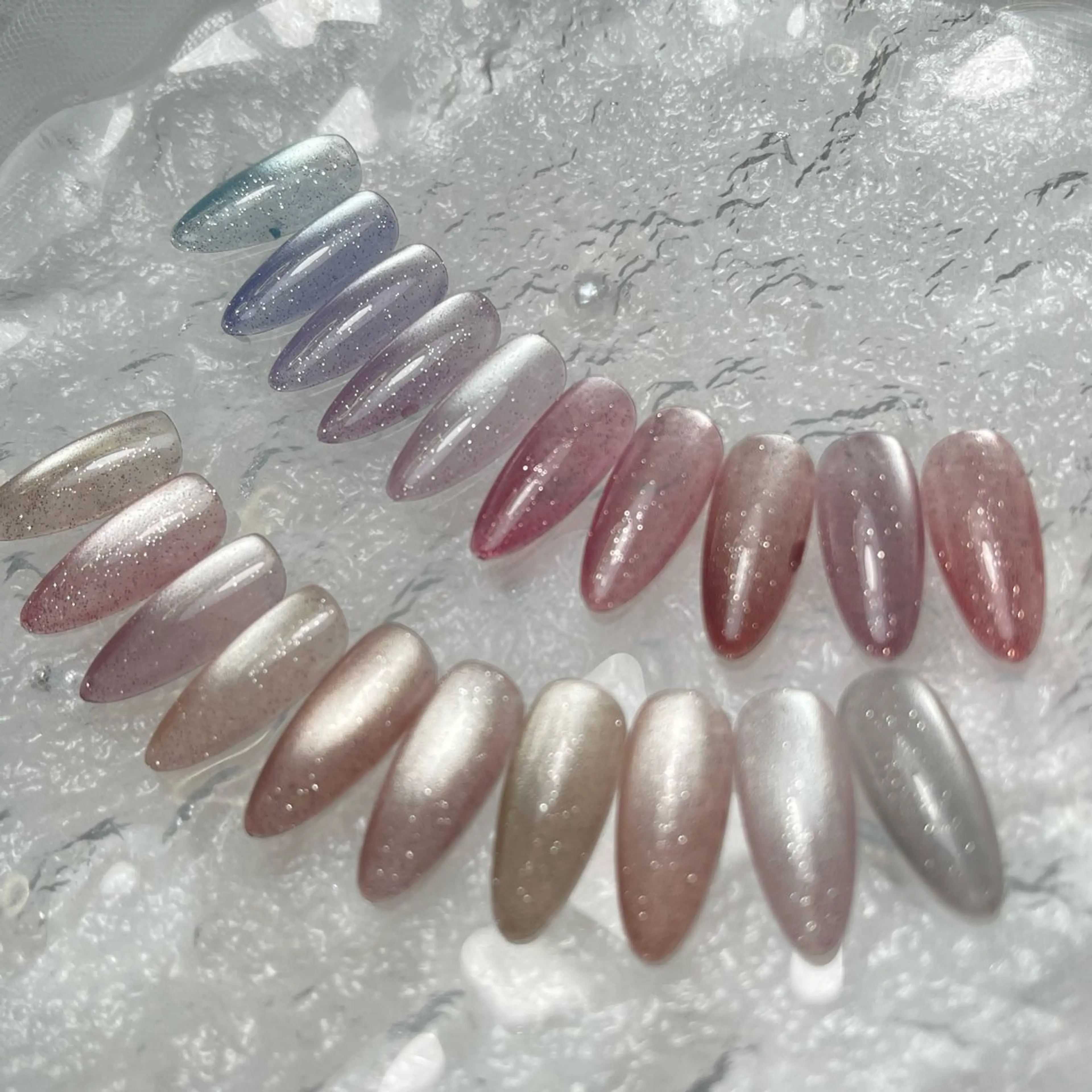 ネイル 長さ出し フラッシュネイル ジェルネイル 韓国ネイル マグネットネイル ハンドネイル RE SALONのネイルデザイン