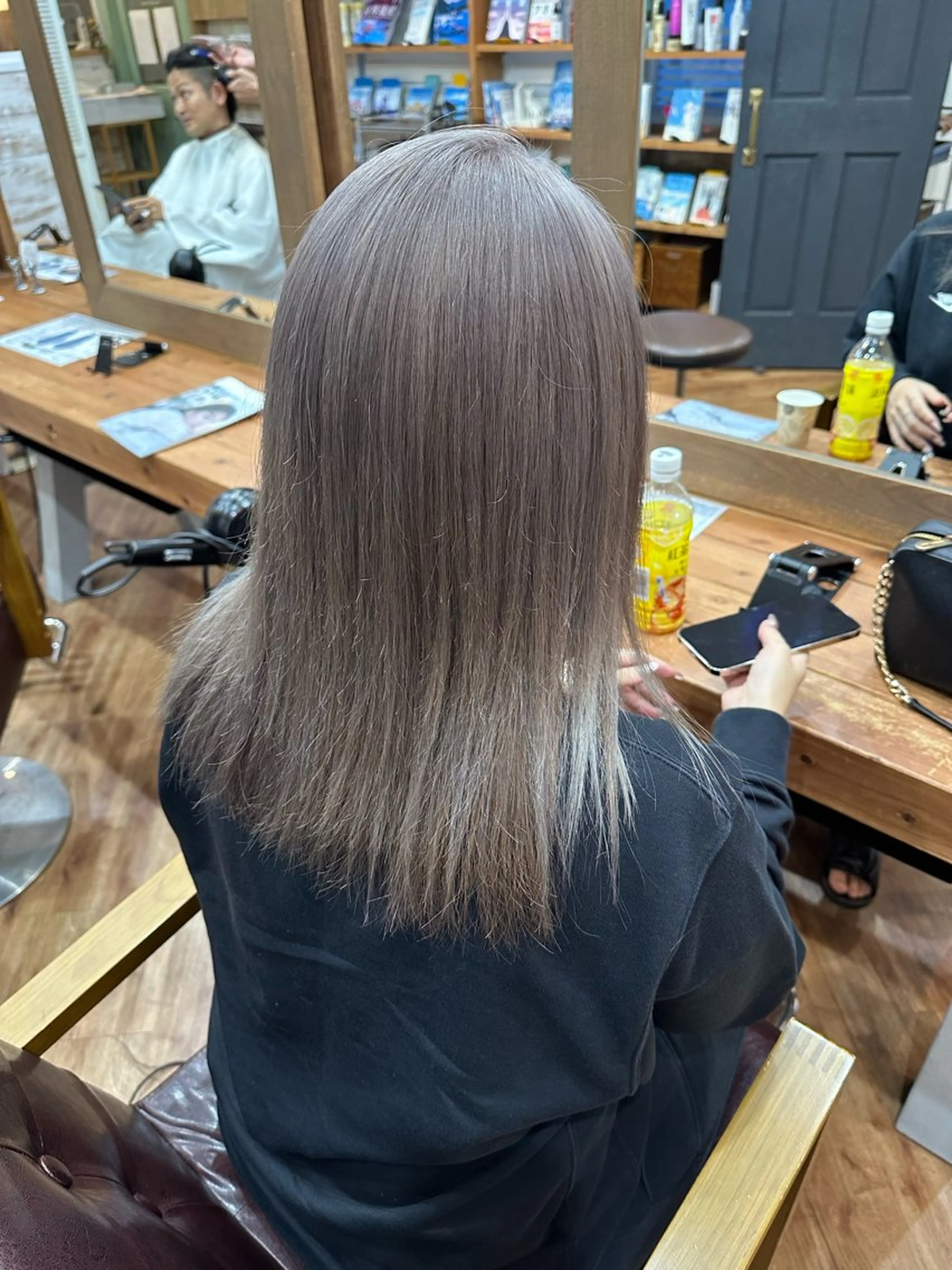 セミロング Mikuri 【Little】のヘアスタイル