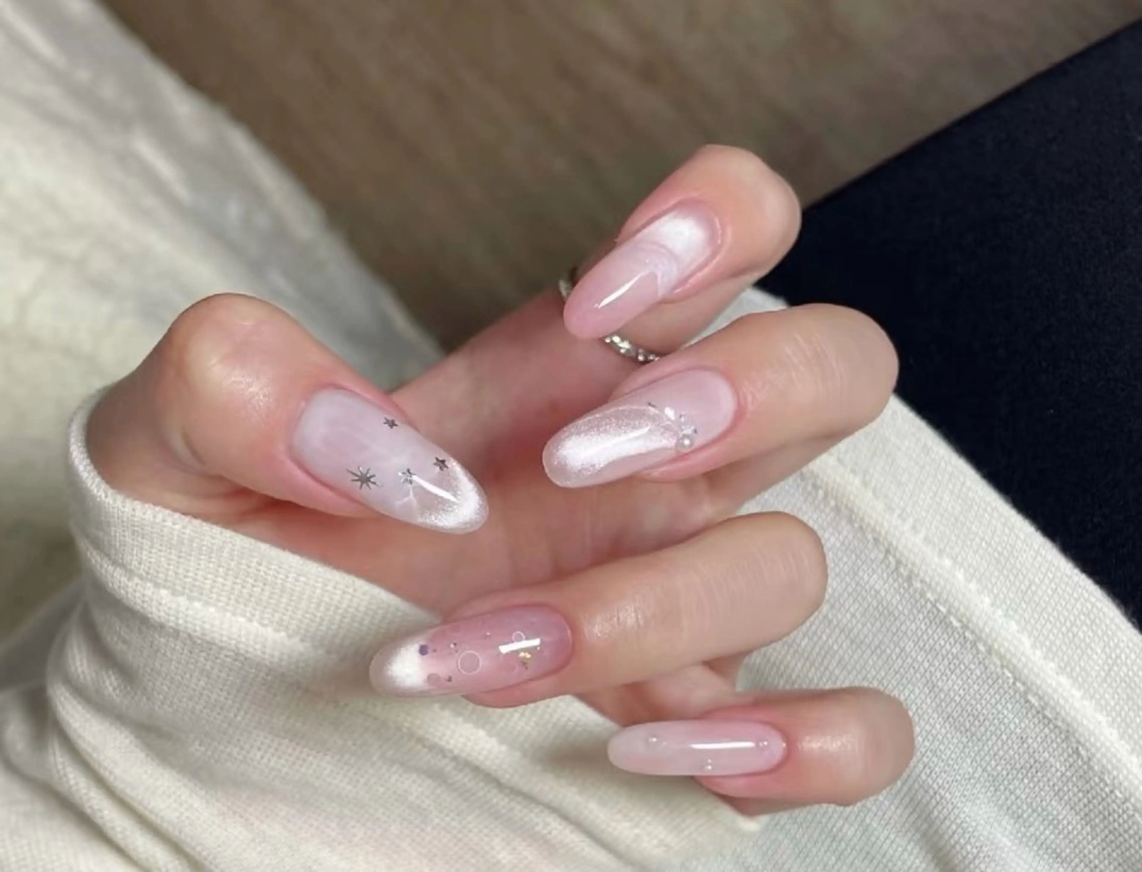 ネイル 高木 維麗絲のネイルデザイン