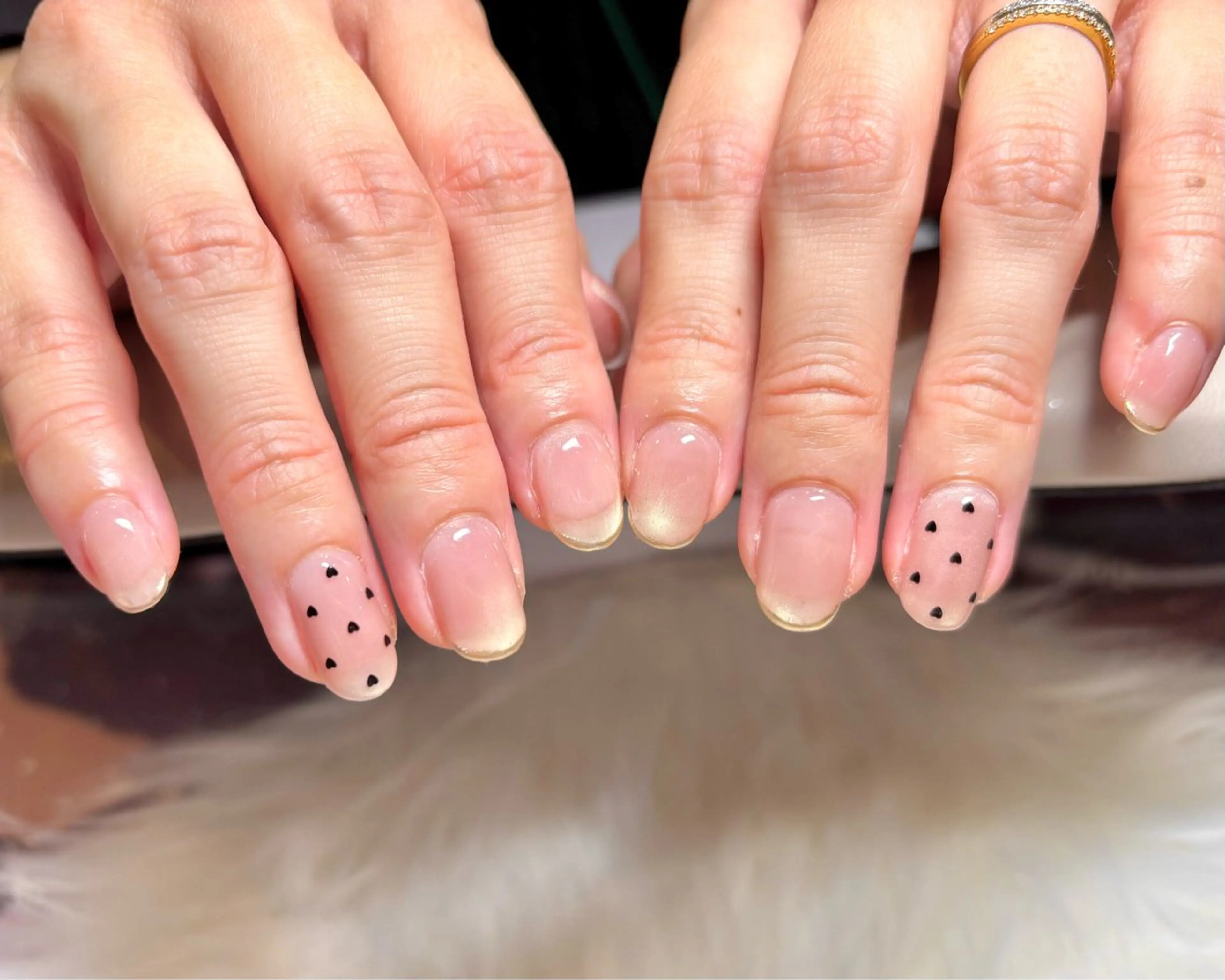 ネイル ドット マグネットネイル シンプルネイル ハンドネイル Sakura Hのネイルデザイン