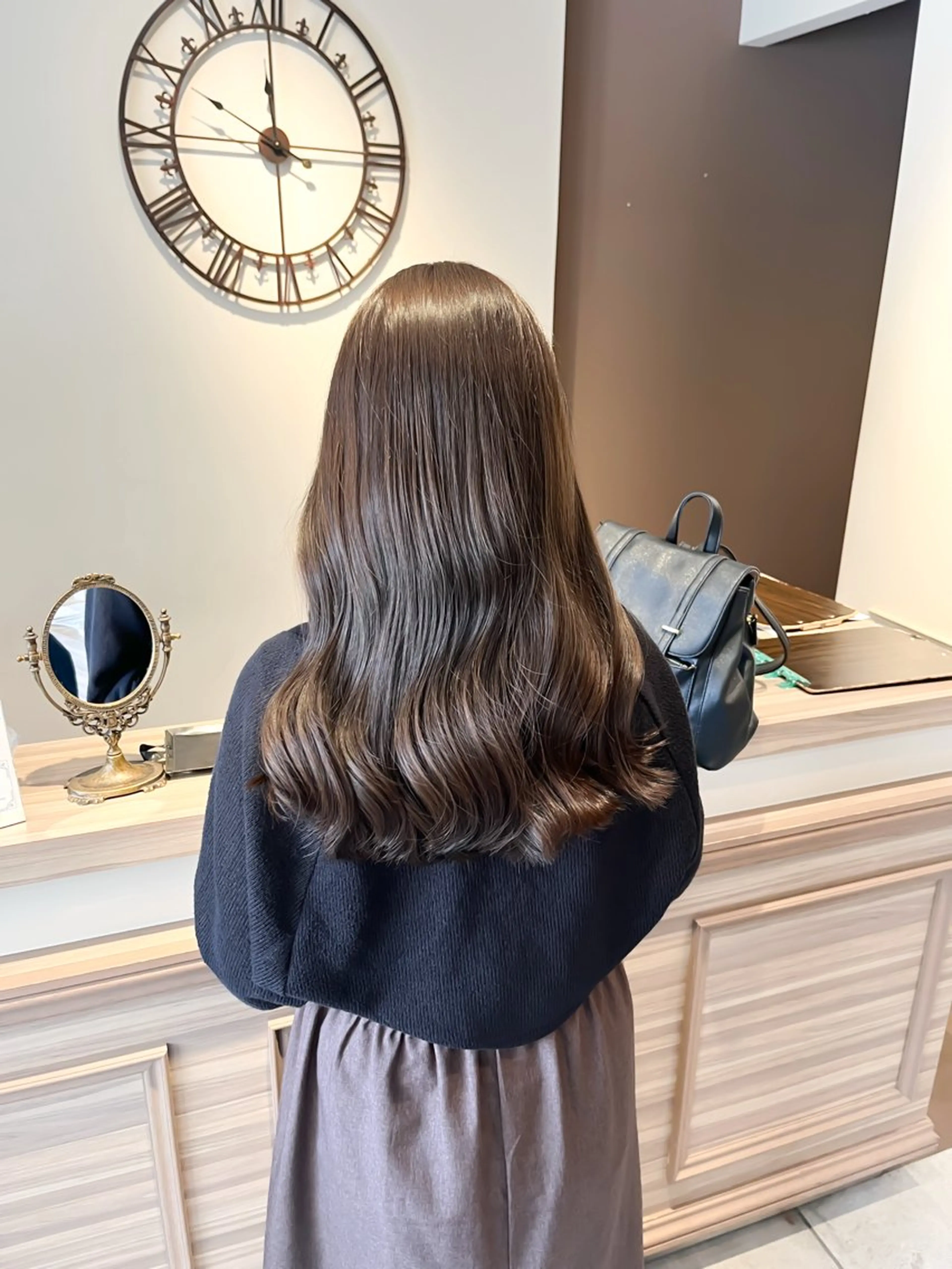 ロング カラー ブラウンカラー グレージュ モカブラウン ヘアカラー トリートメント 川越 輝梨奈のヘアスタイル