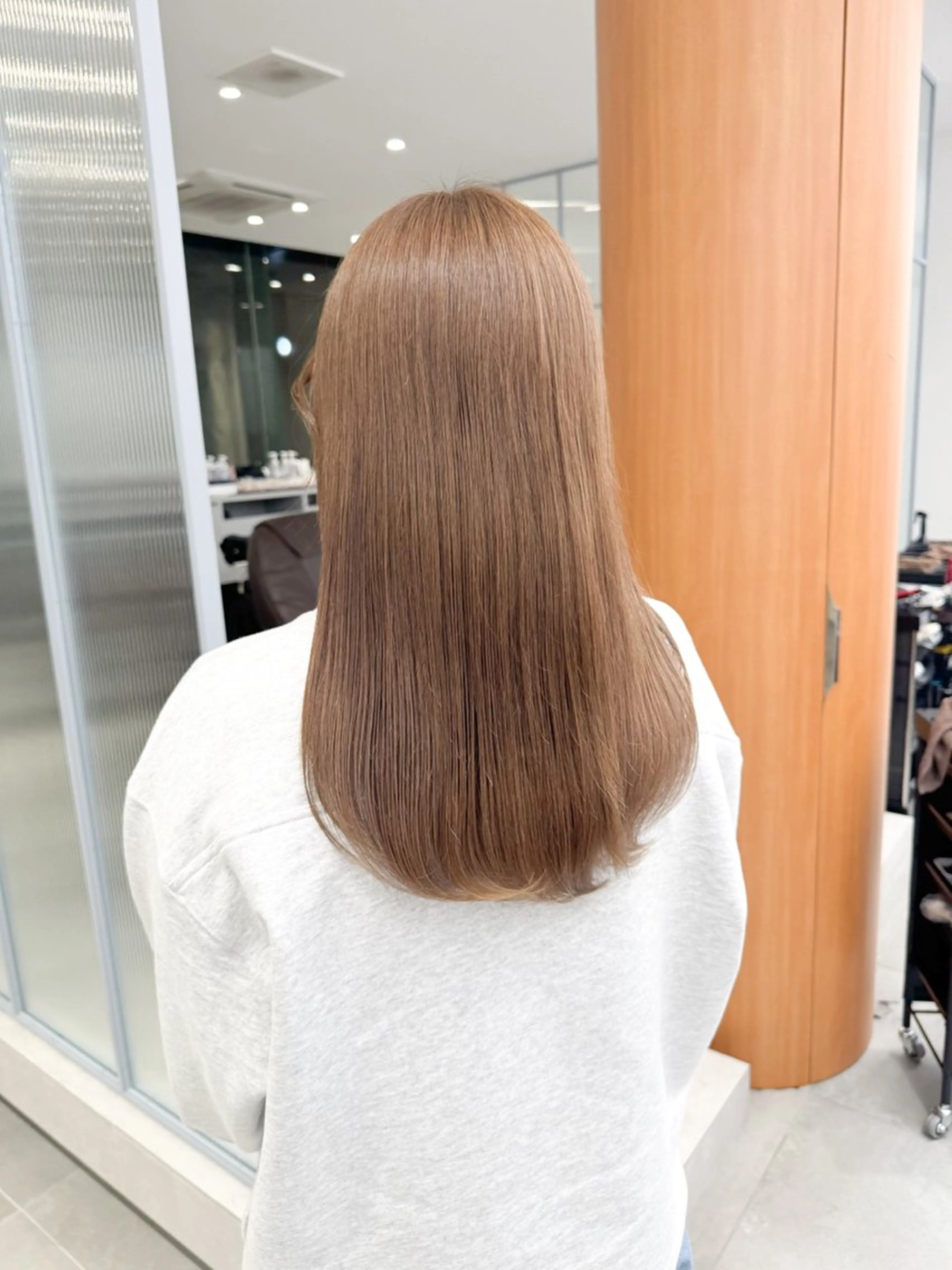 ロング カラー ヘアカラー ひかり／ベージュ ／似合わせカットのヘアスタイル