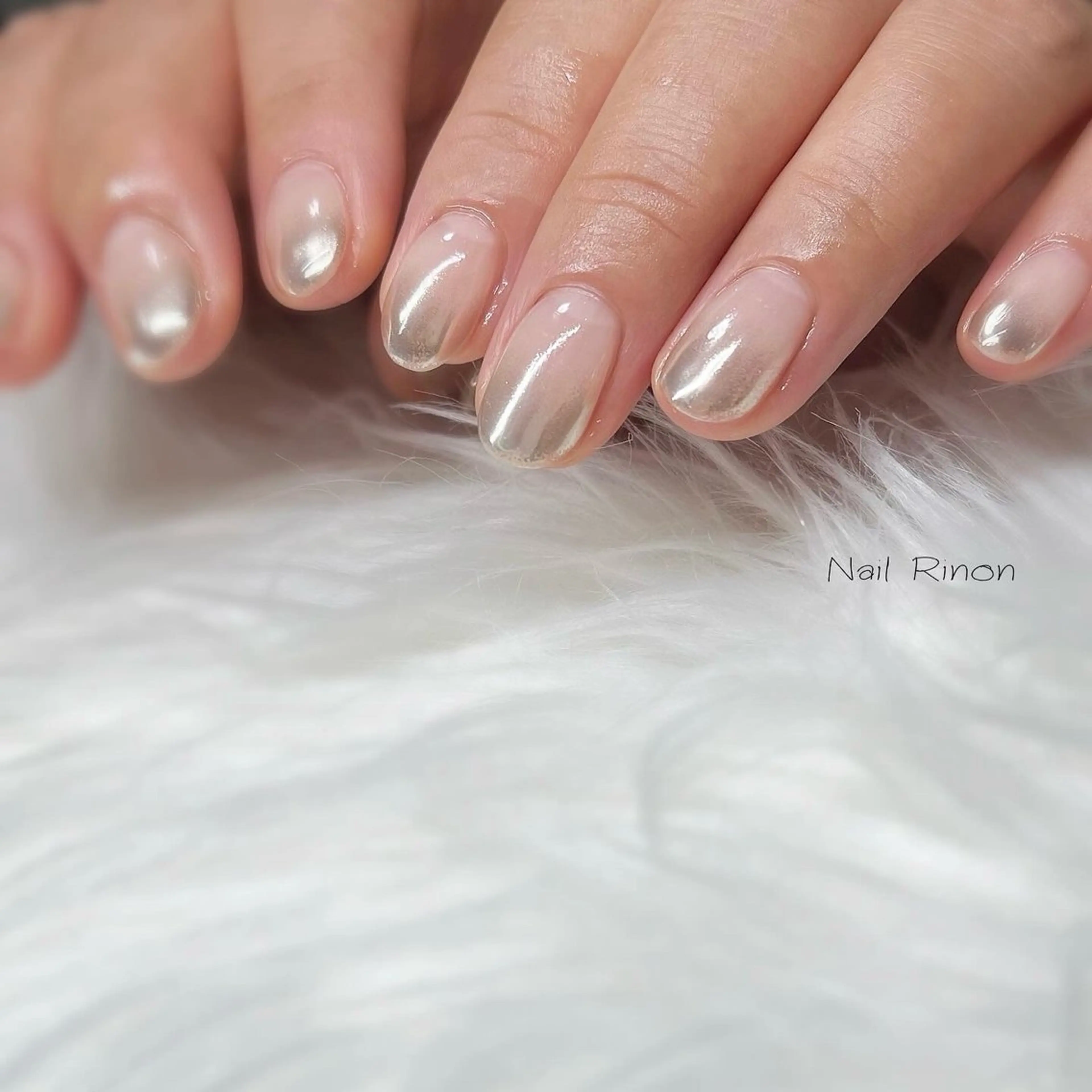ネイル ミラーネイル ハンドネイル Nail Rinonのネイルデザイン