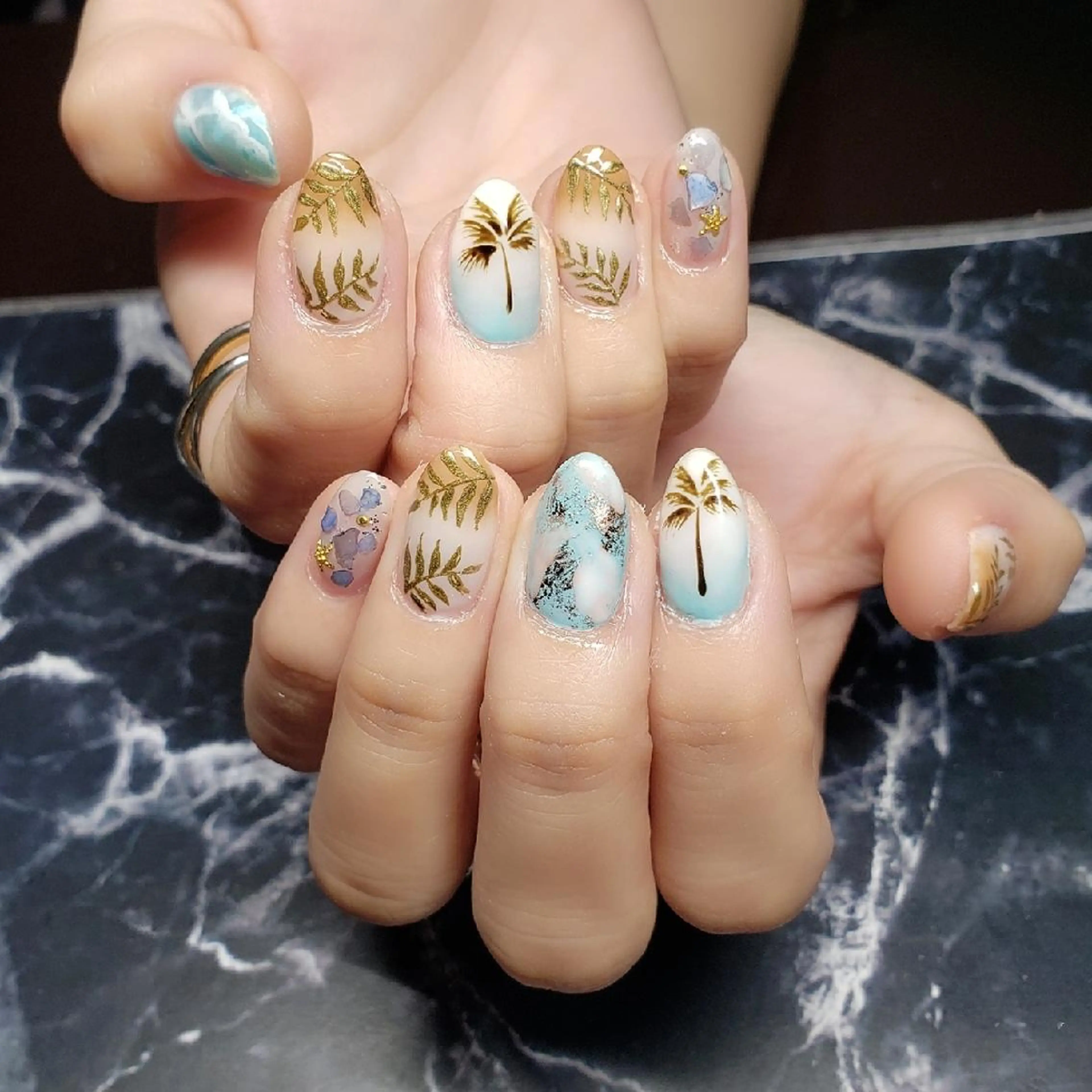 ショート ネイル クロキ 。のネイルデザイン