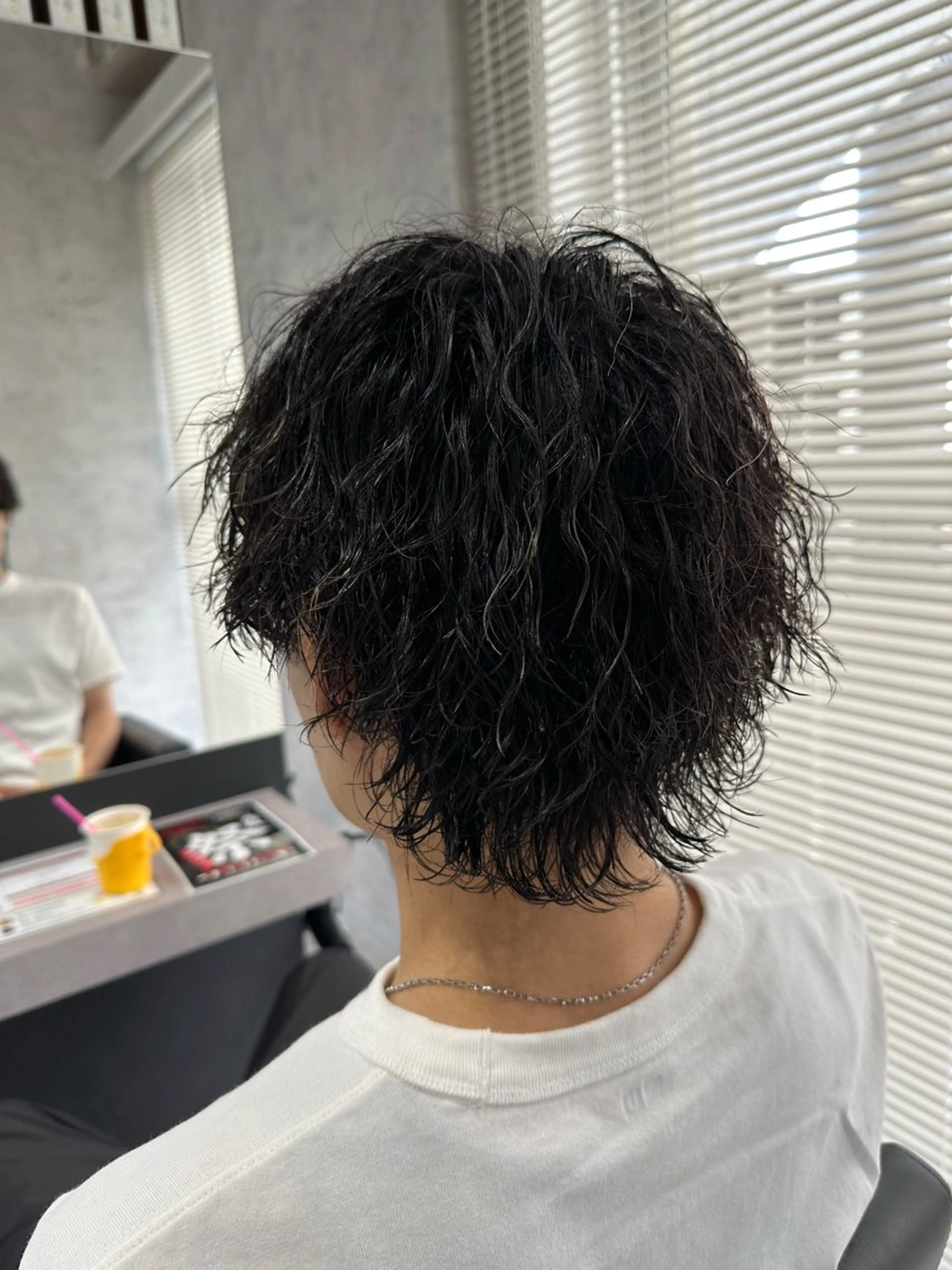 ミディアム パーマ メンズ カット ユウ🪄 パーマ指名No1のヘアスタイル