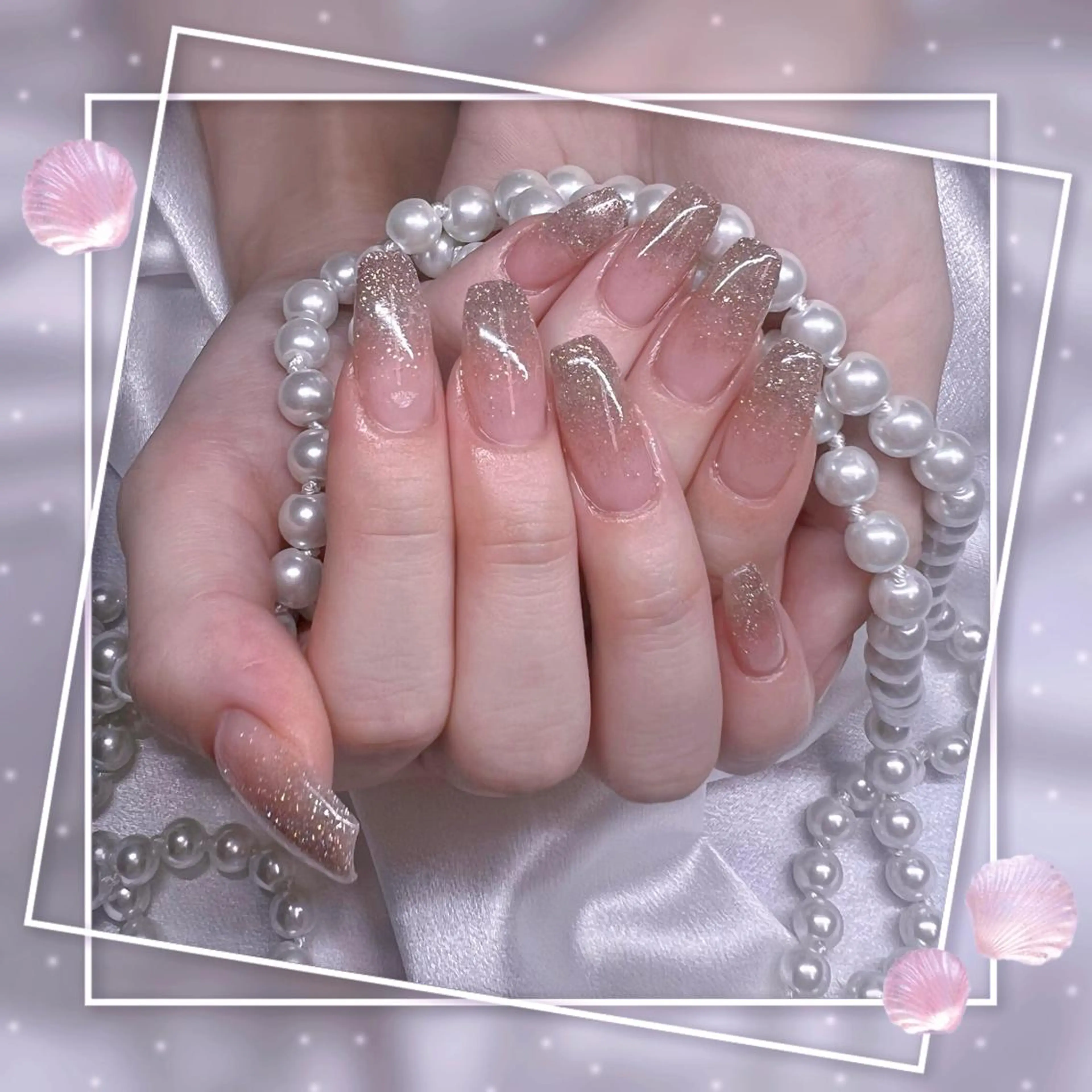 ネイル フレンチネイル キラキラネイル 韓国ネイル マグネットネイル マグネットフレンチ Chill Nailsalonのネイルデザイン