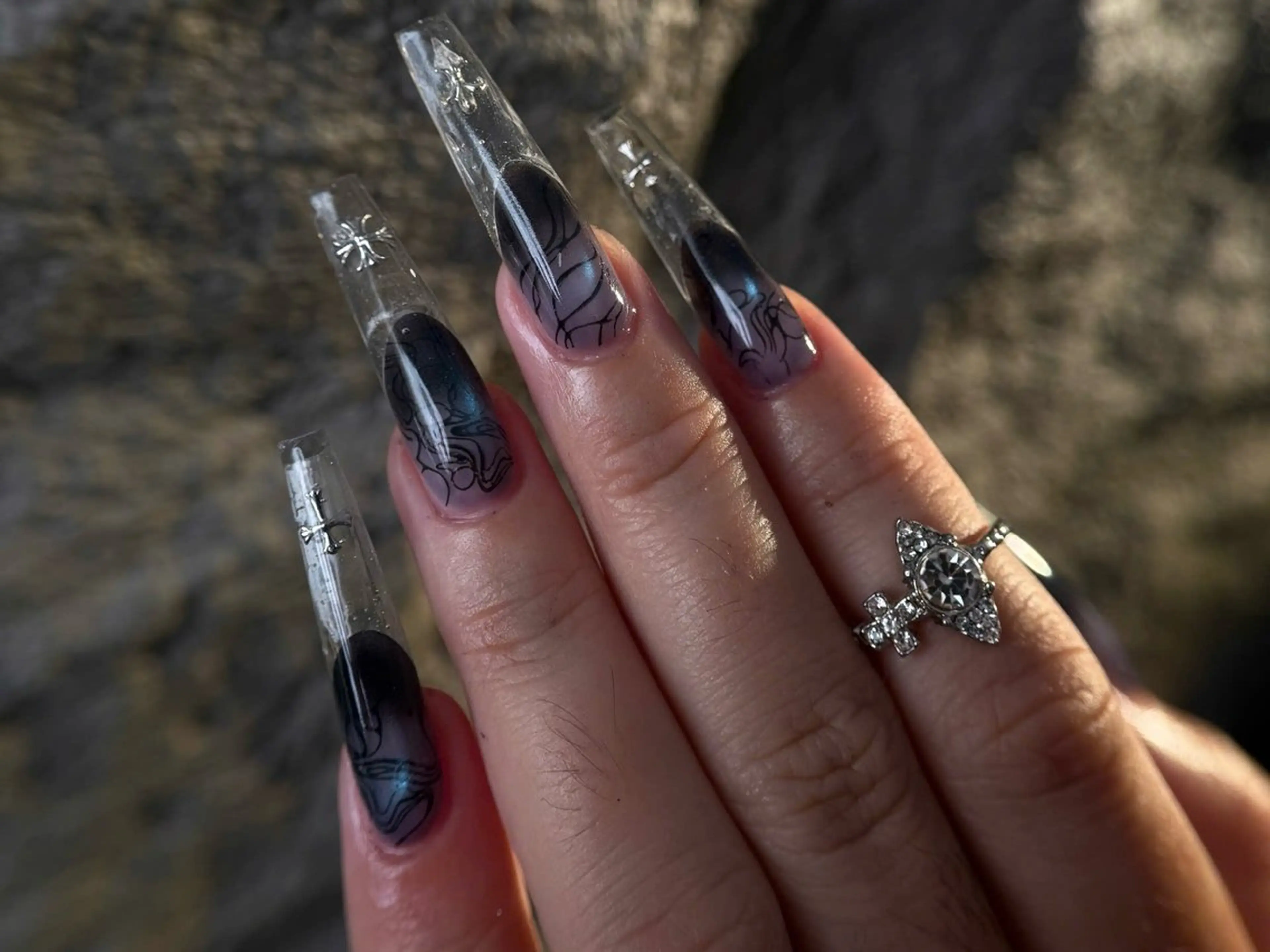 ロング ティキ Pono Nailsのネイルデザイン