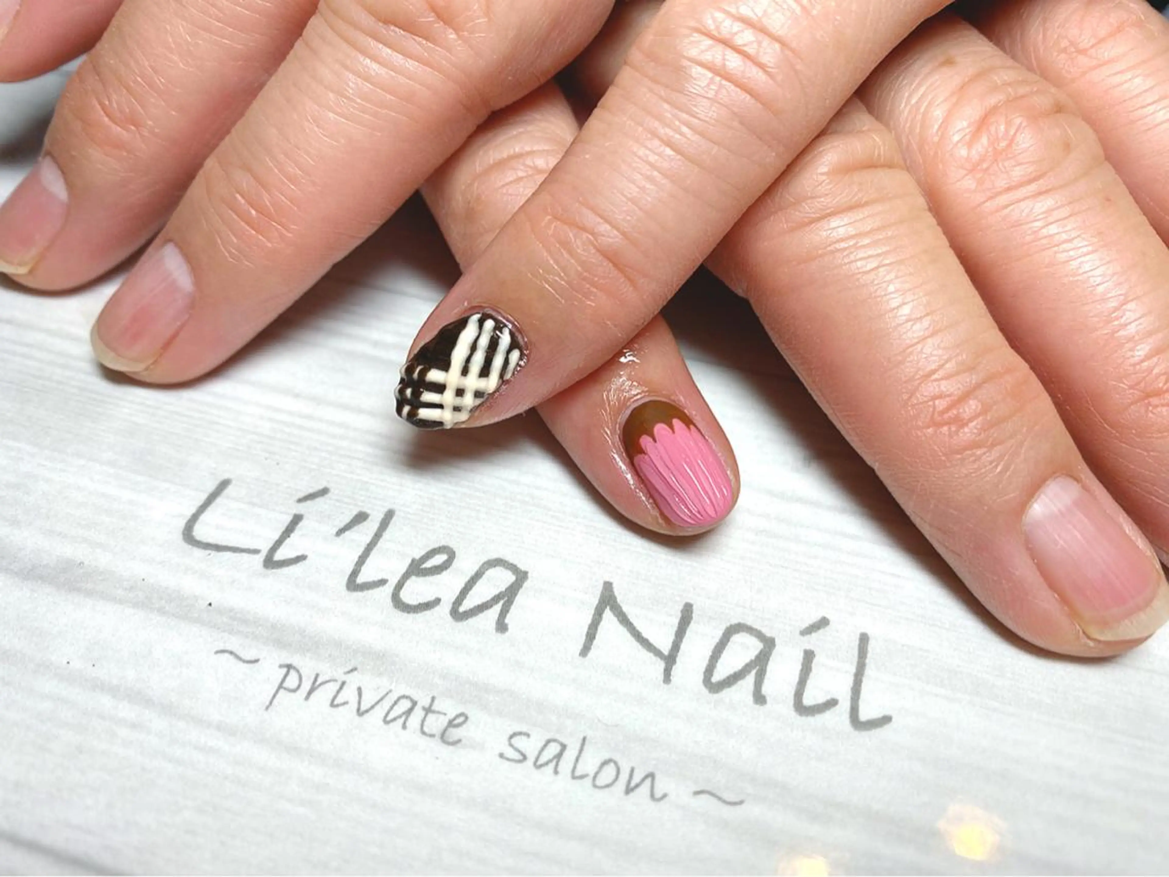 ネイル Li'leaNail AINAのネイルデザイン