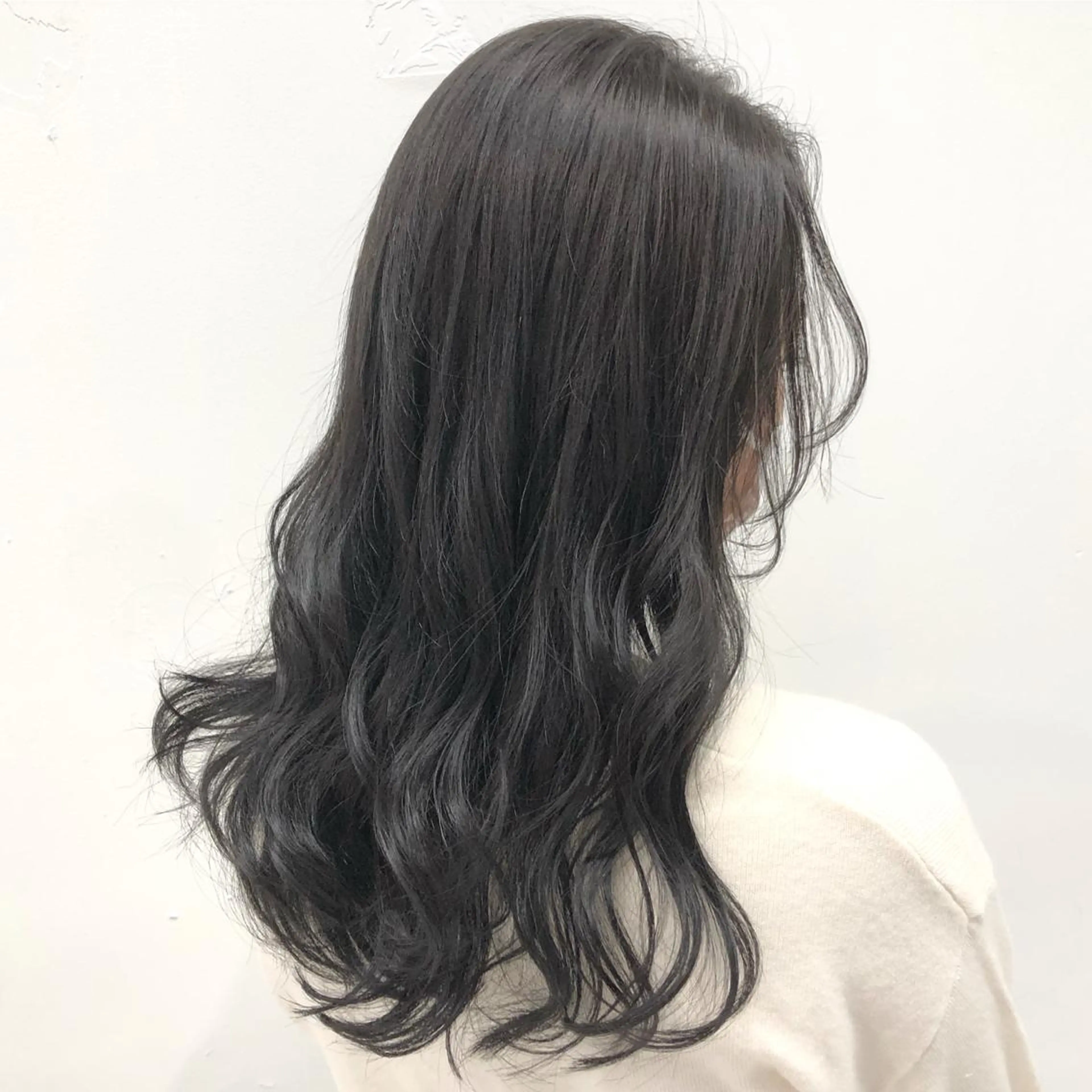 ロング カラー グレージュ アイスグレージュ カット ヘアカラー トリートメント 💖ブリーチなし透明 感💖ASAHIのヘアスタイル