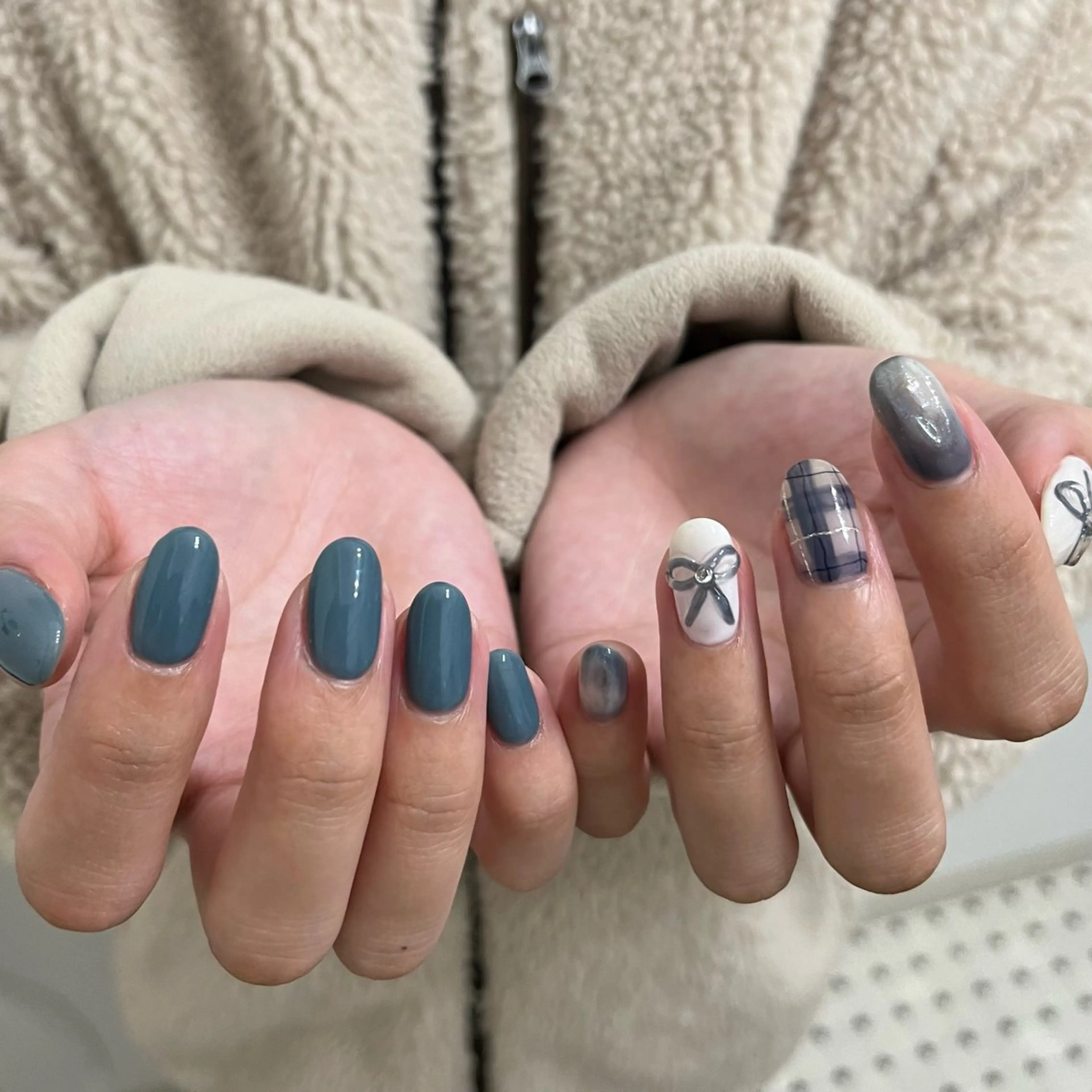 ネイル グリーン ハンドネイル vegh. nail／阿波座のネイルデザイン